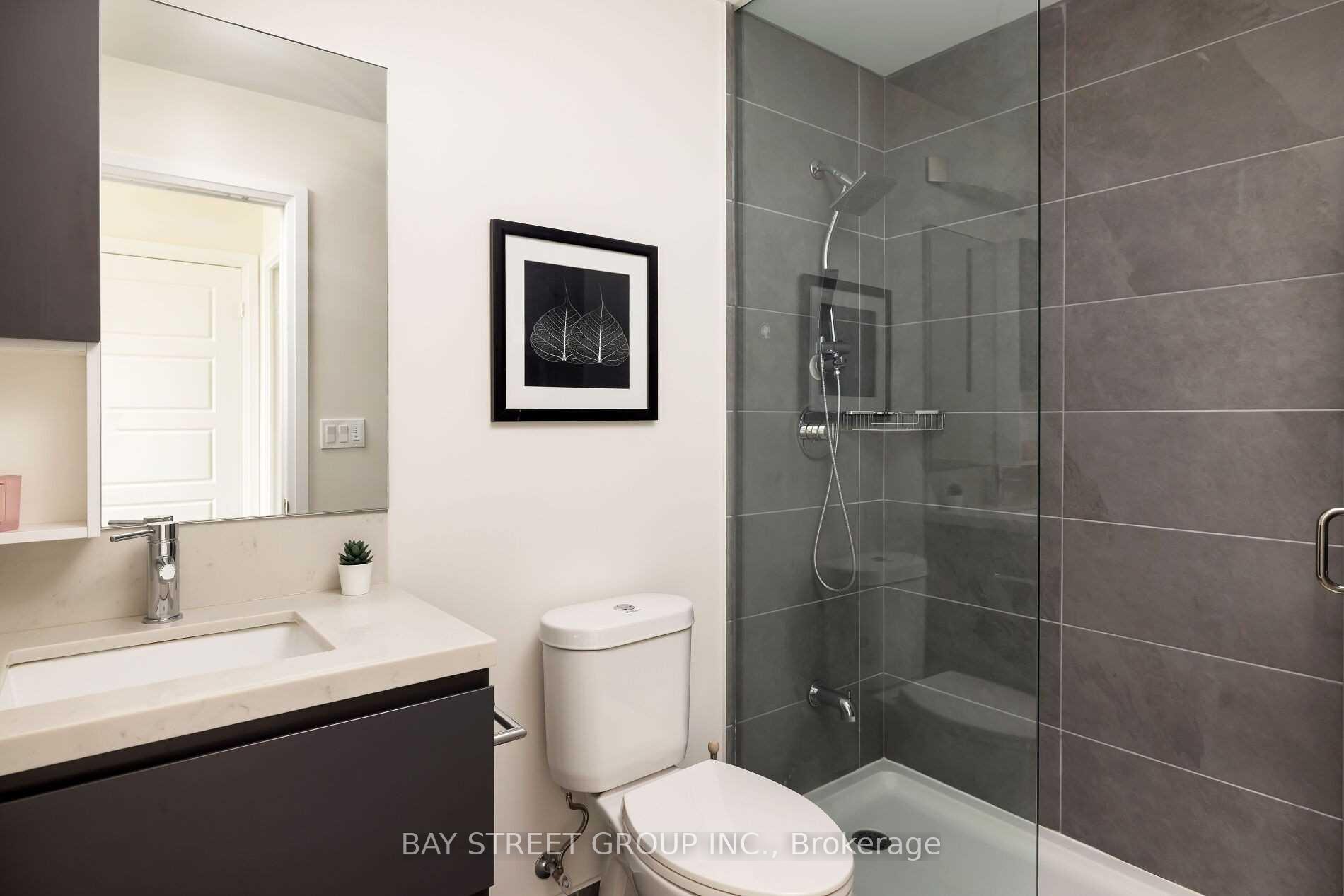 Photo 7 of Unit 1708, 15 Water Walk Drive, Markham, Unionville — HOMEH