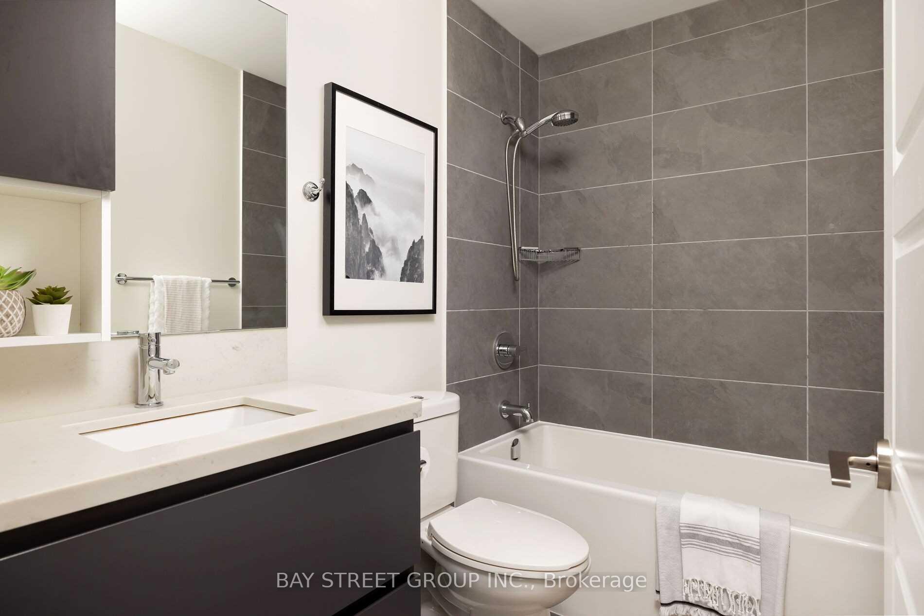 Photo 10 of Unit 1708, 15 Water Walk Drive, Markham, Unionville — HOMEH