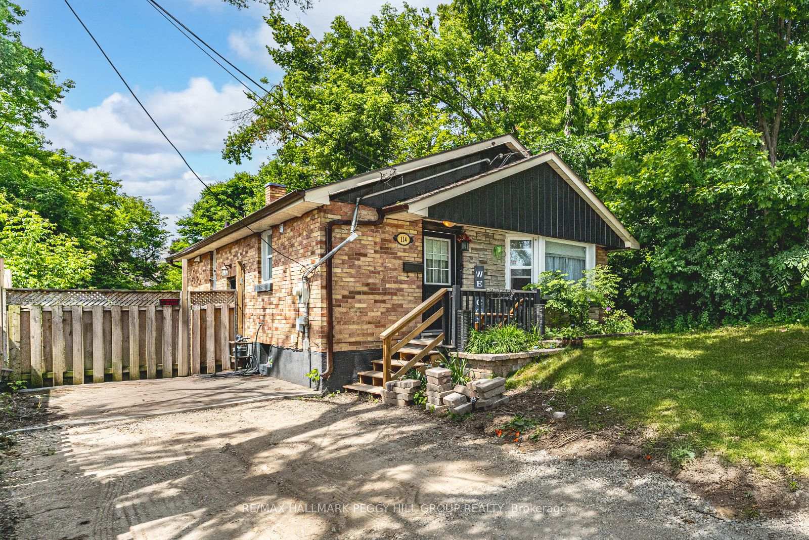 Photo 1 of 114 Maple Avenue, Barrie, Queen's Park — HOMEH