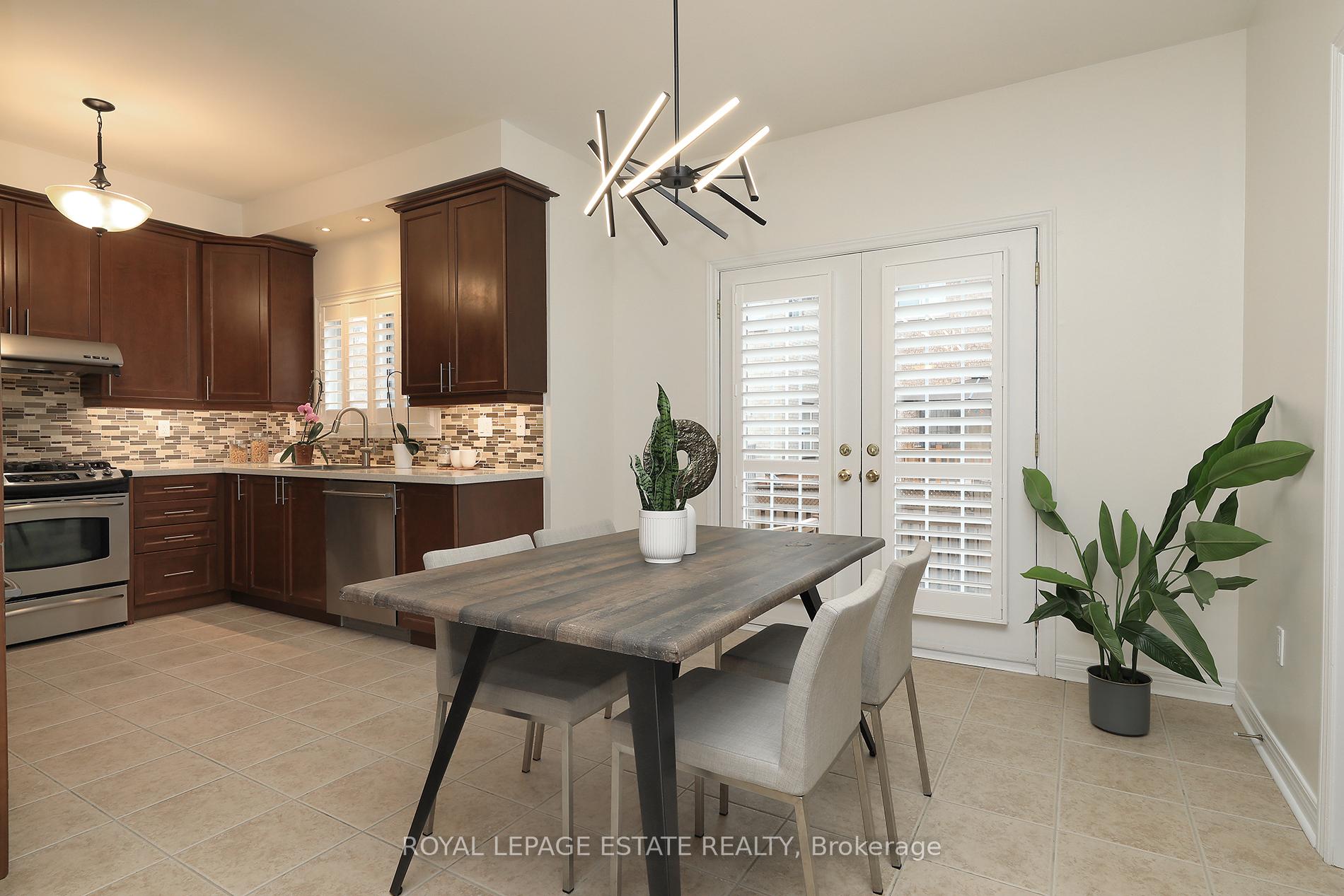 Photo 5 of 21 Senwood Street, Brampton, Fletcher's Meadow — HOMEH