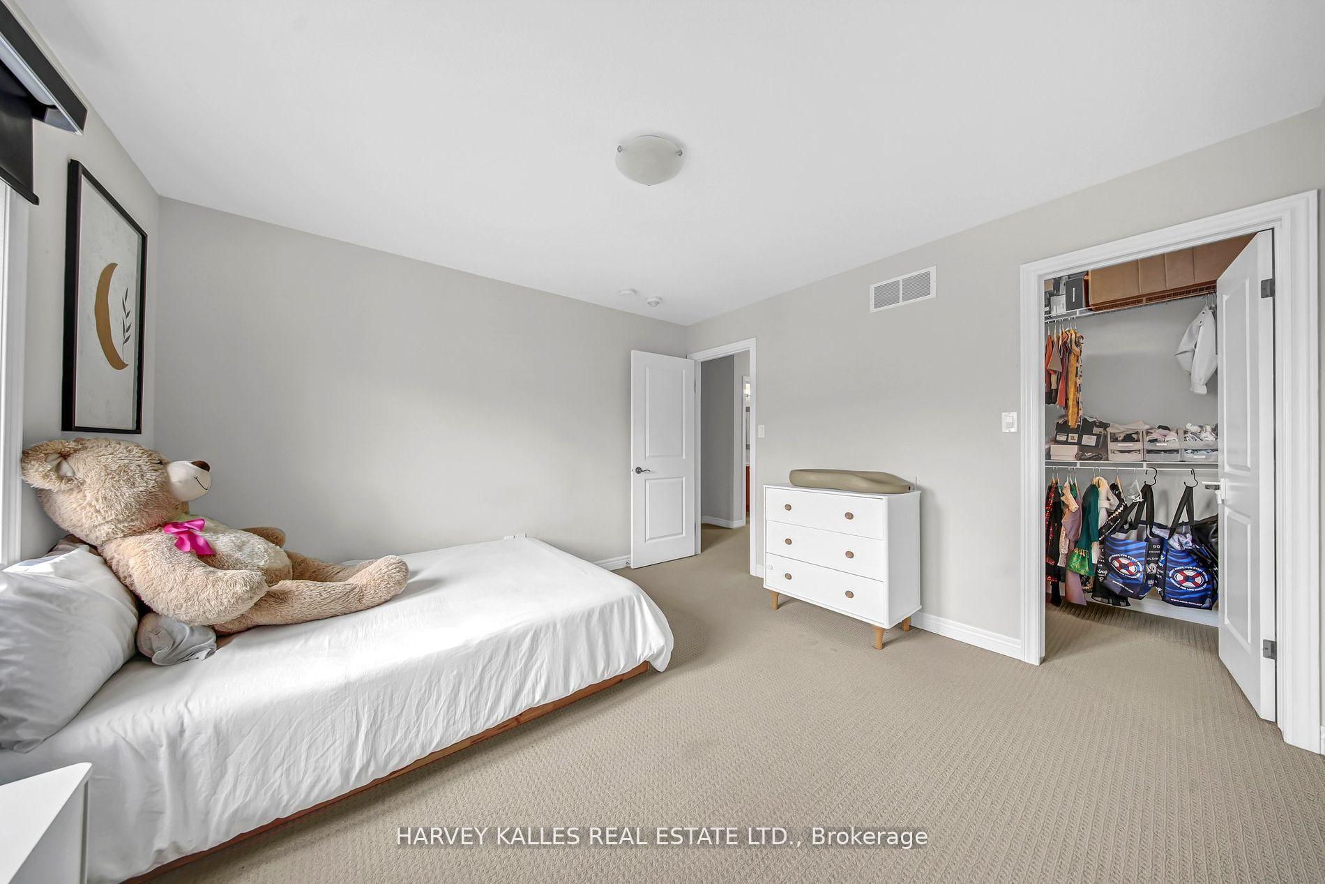Photo 32 of 106 Shoreview Place, Hamilton, Lakeshore — HOMEH