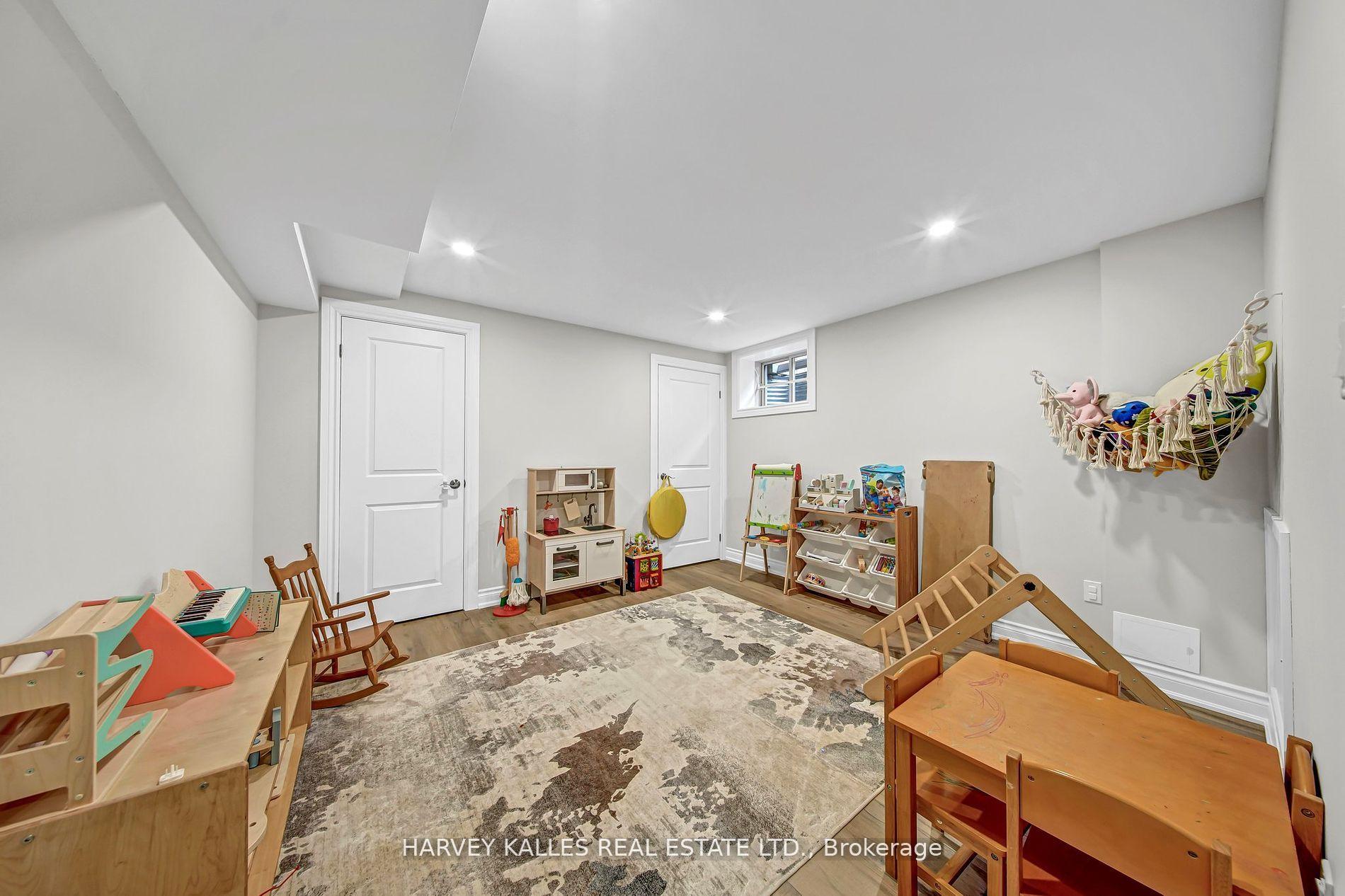 Photo 39 of 106 Shoreview Place, Hamilton, Lakeshore — HOMEH