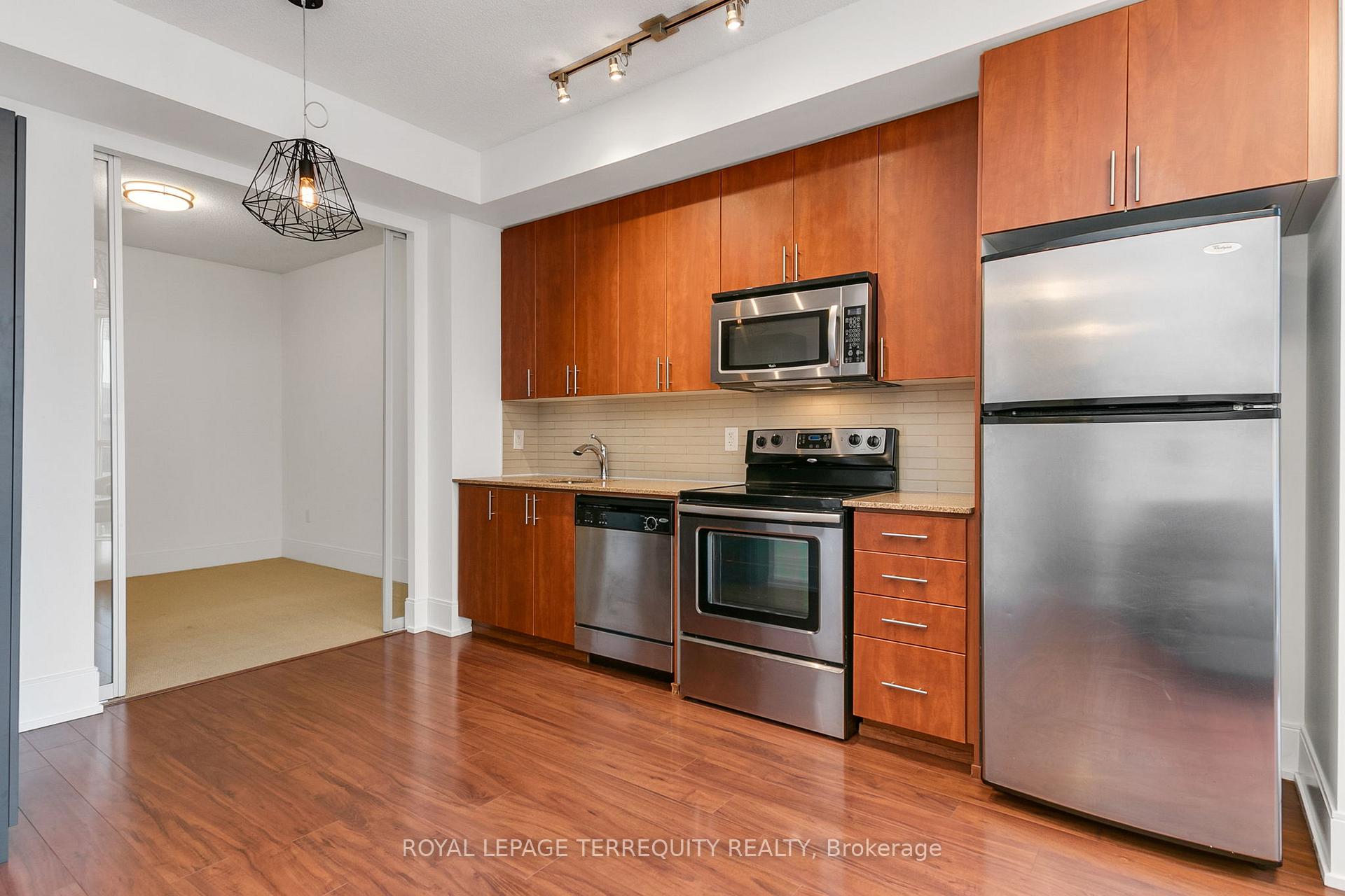 Photo 12 of Unit 1126, 560 Front Street W, Toronto, Waterfront Communities — HOMEH