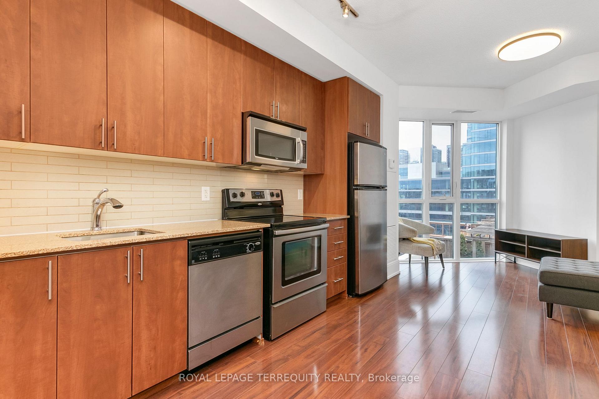 Photo 16 of Unit 1126, 560 Front Street W, Toronto, Waterfront Communities — HOMEH