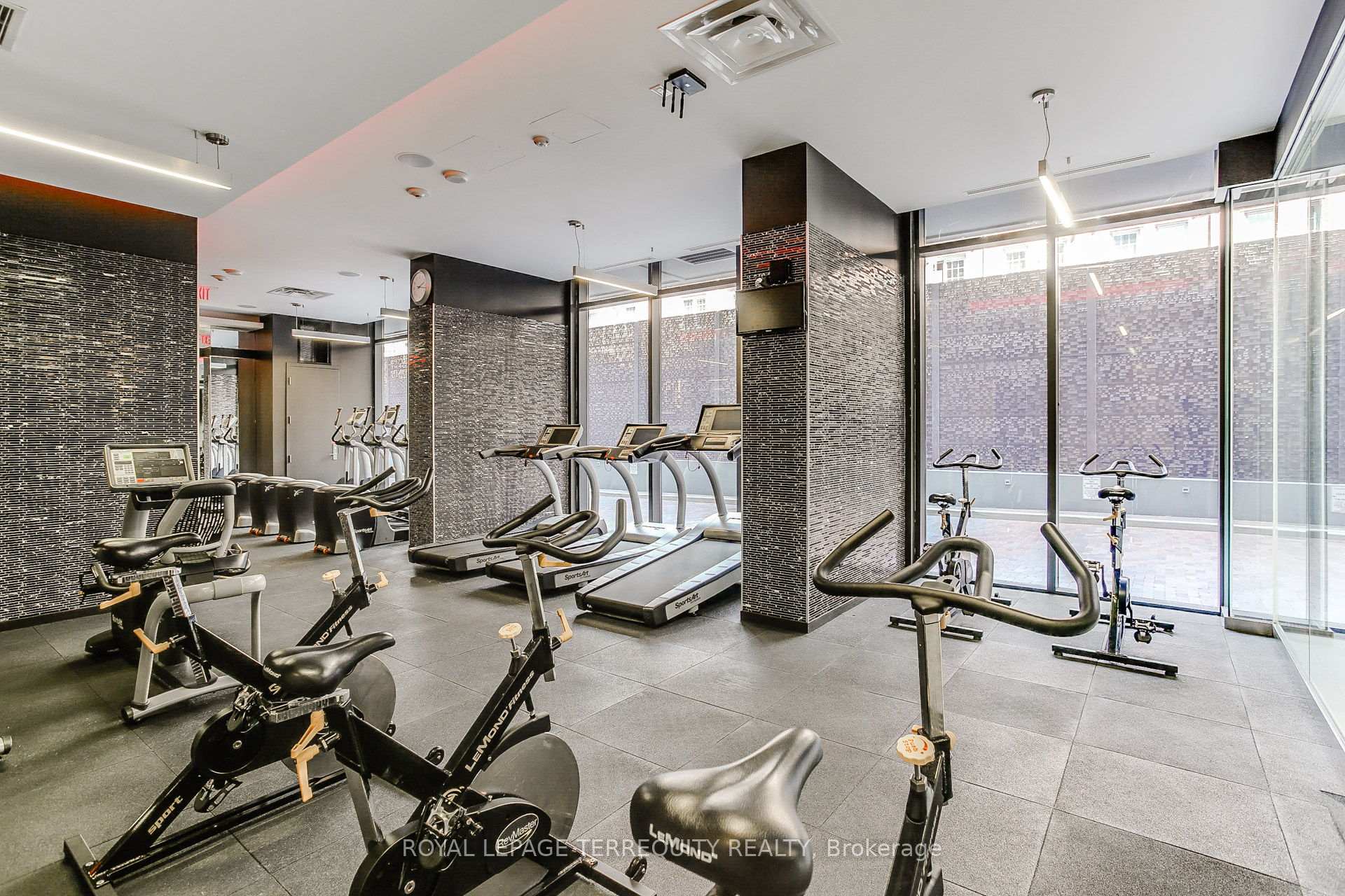 Photo 26 of Unit 1126, 560 Front Street W, Toronto, Waterfront Communities — HOMEH