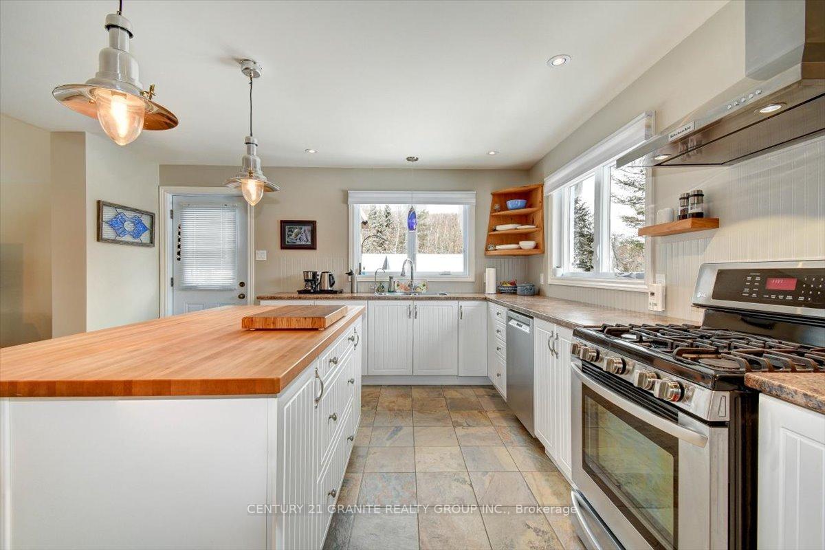Photo 13 of 147 Airport Road, Faraday — HOMEH