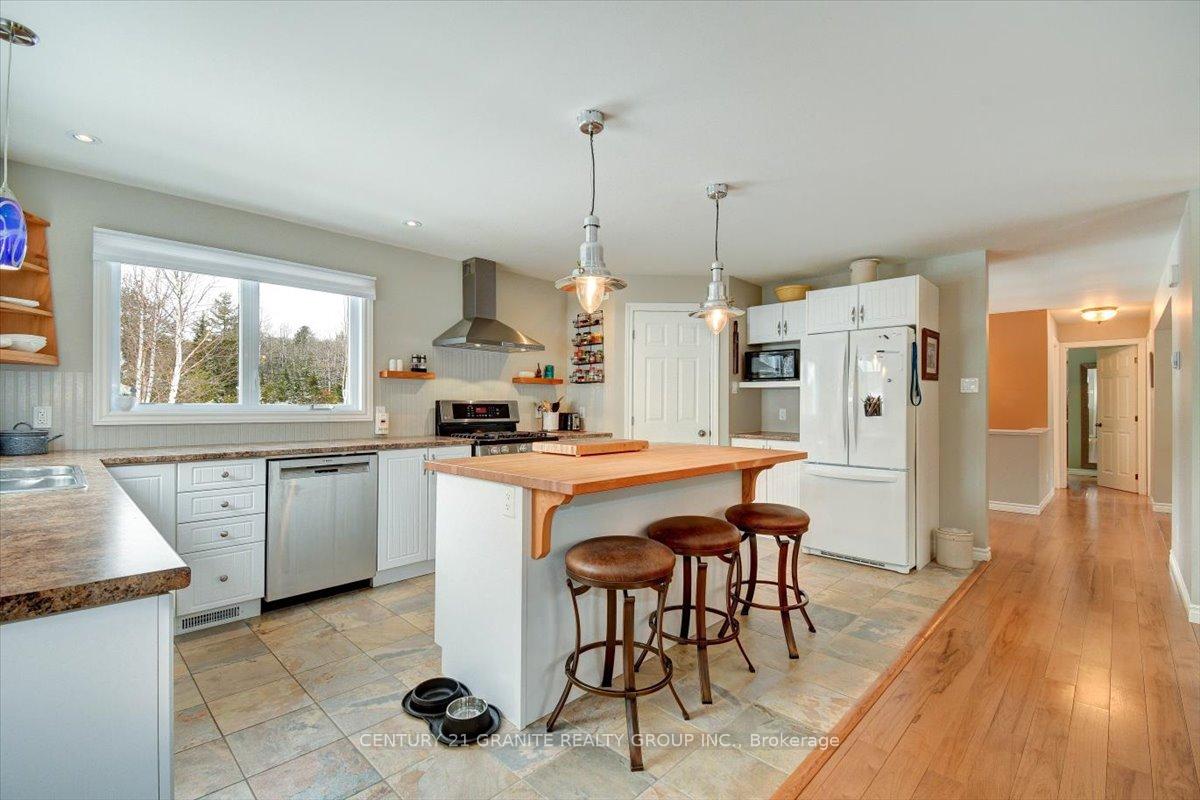 Photo 34 of 147 Airport Road, Faraday — HOMEH