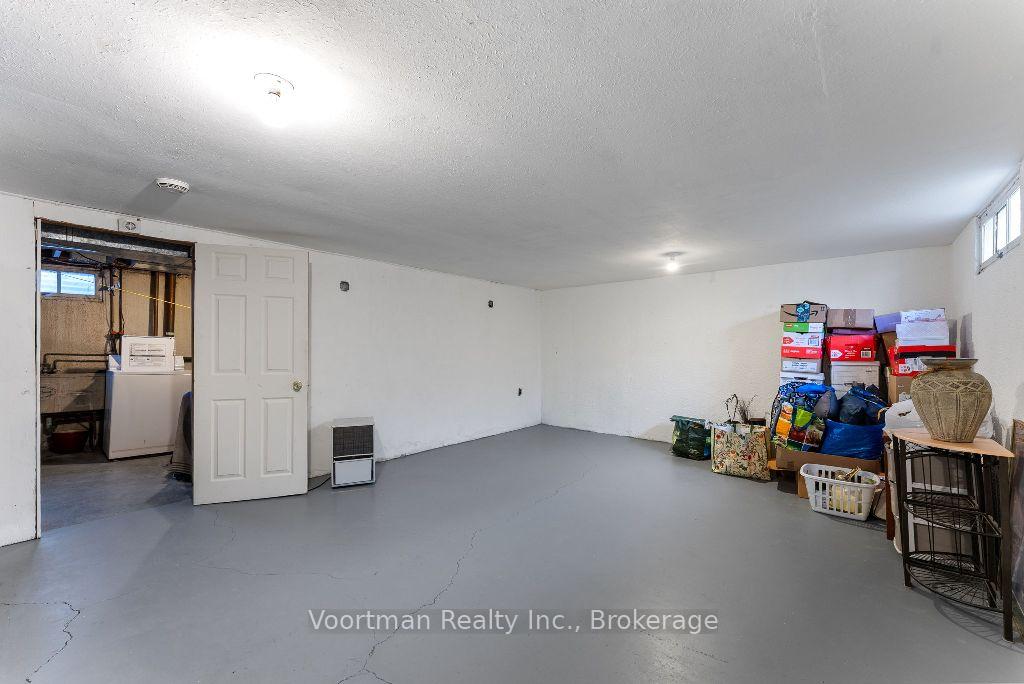 Photo 17 of 1085 Upper Wellington Street, Hamilton, Bruleville — HOMEH