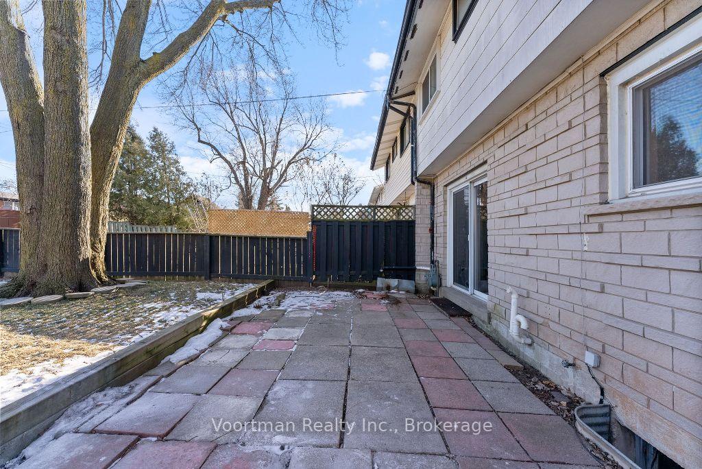 Photo 18 of 1085 Upper Wellington Street, Hamilton, Bruleville — HOMEH