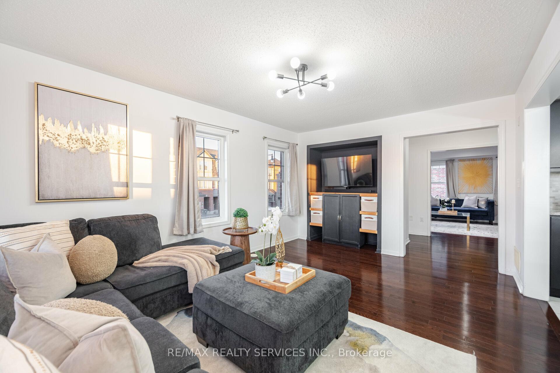Photo 7 of 41 Betterton Crescent, Brampton, Northwest Brampton — HOMEH