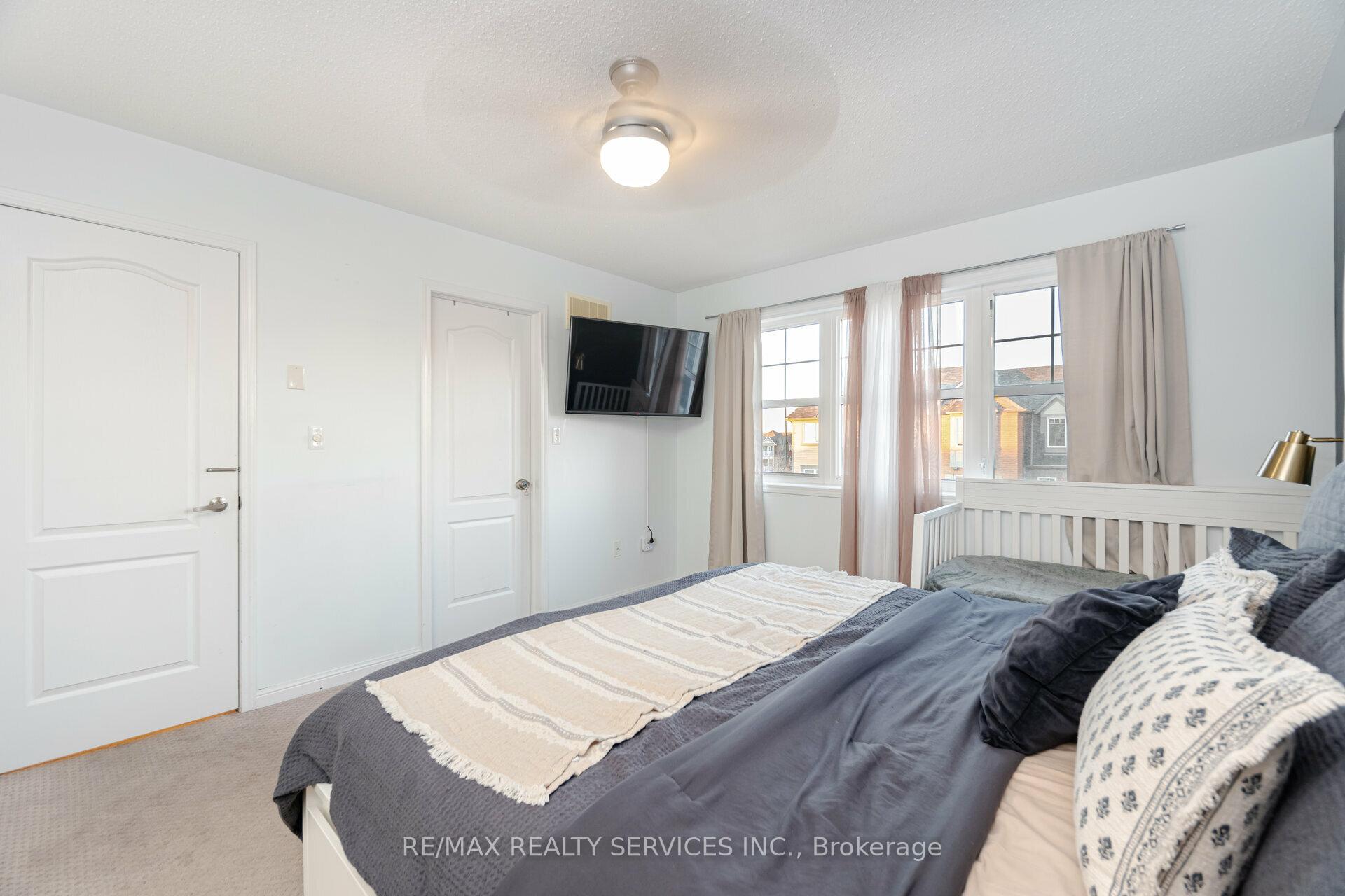 Photo 23 of 41 Betterton Crescent, Brampton, Northwest Brampton — HOMEH