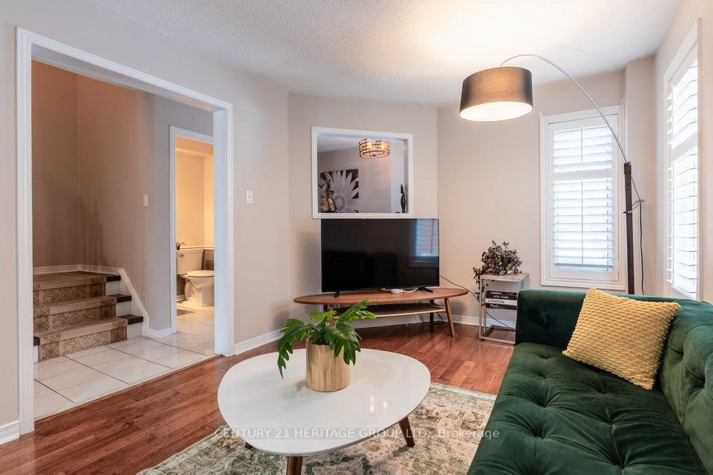 Photo 1 of 66 Fellowes Crescent, Hamilton, Waterdown — HOMEH