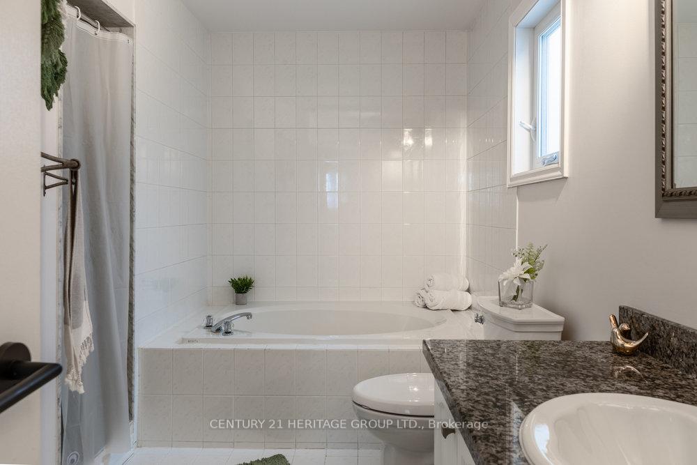 Photo 27 of 66 Fellowes Crescent, Hamilton, Waterdown — HOMEH
