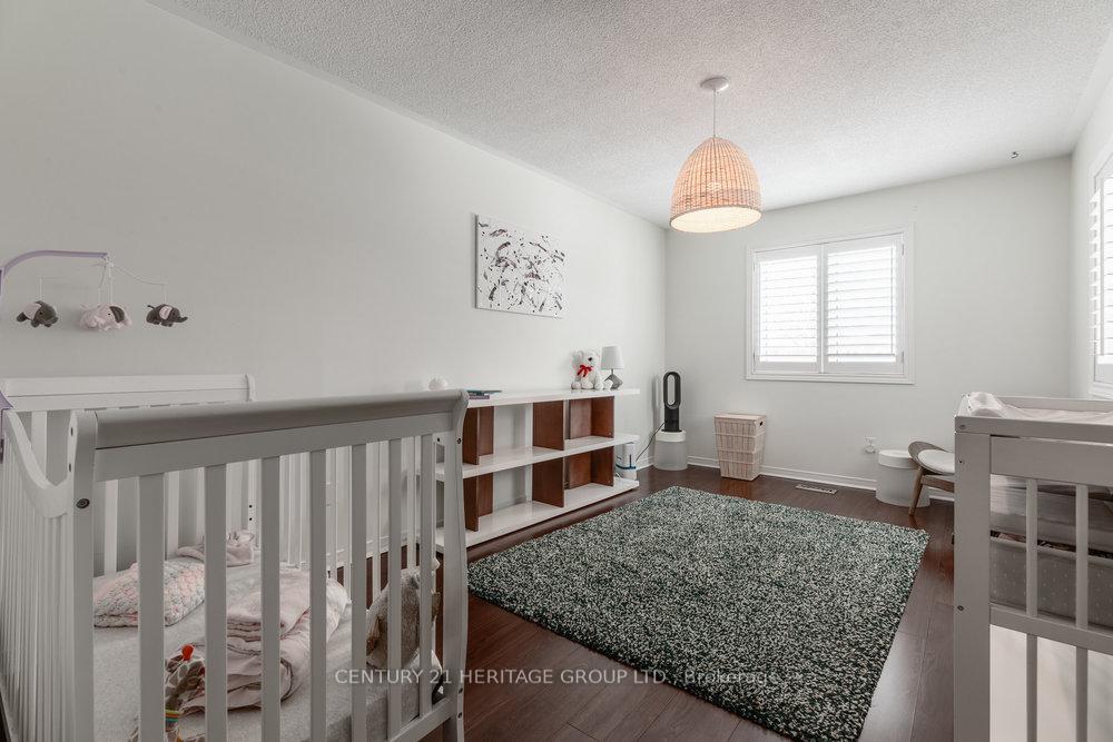 Photo 33 of 66 Fellowes Crescent, Hamilton, Waterdown — HOMEH
