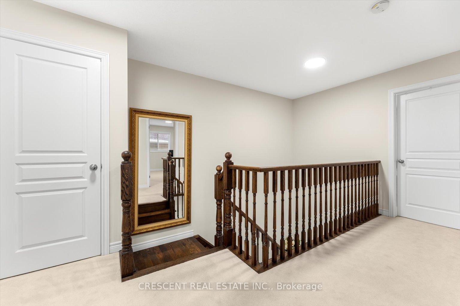 Photo 16 of 28 Irwin Avenue, Hamilton, Meadowlands — HOMEH