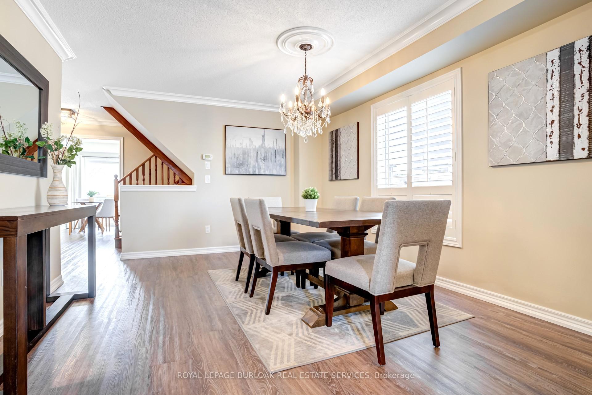 Photo 2 of 175 Spring Creek Drive, Hamilton, Waterdown — HOMEH
