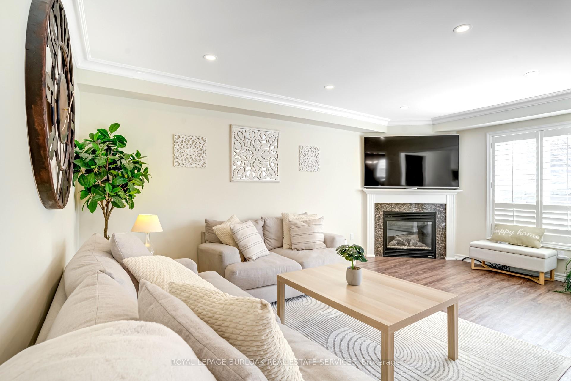 Photo 5 of 175 Spring Creek Drive, Hamilton, Waterdown — HOMEH