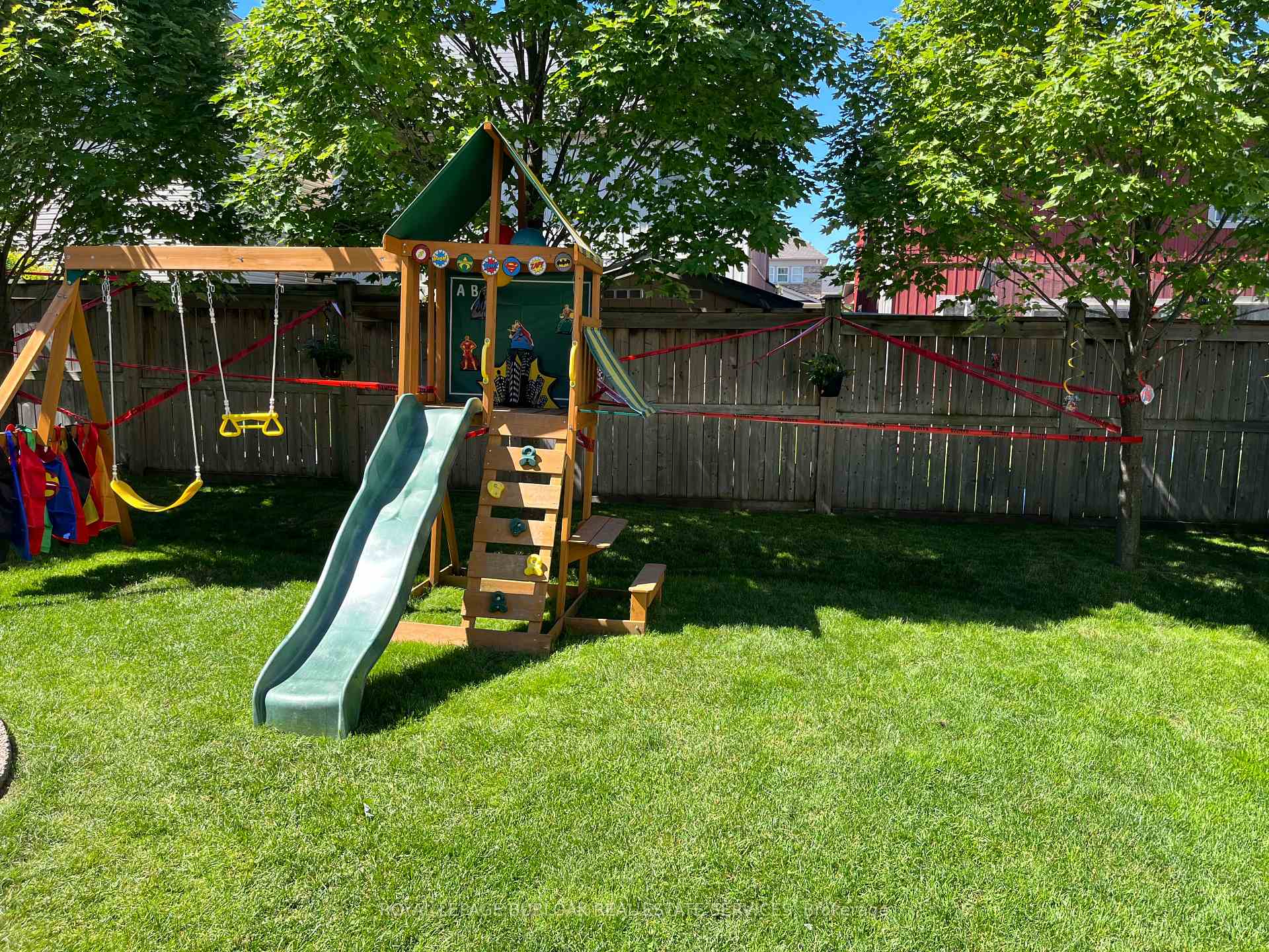 Photo 40 of 175 Spring Creek Drive, Hamilton, Waterdown — HOMEH