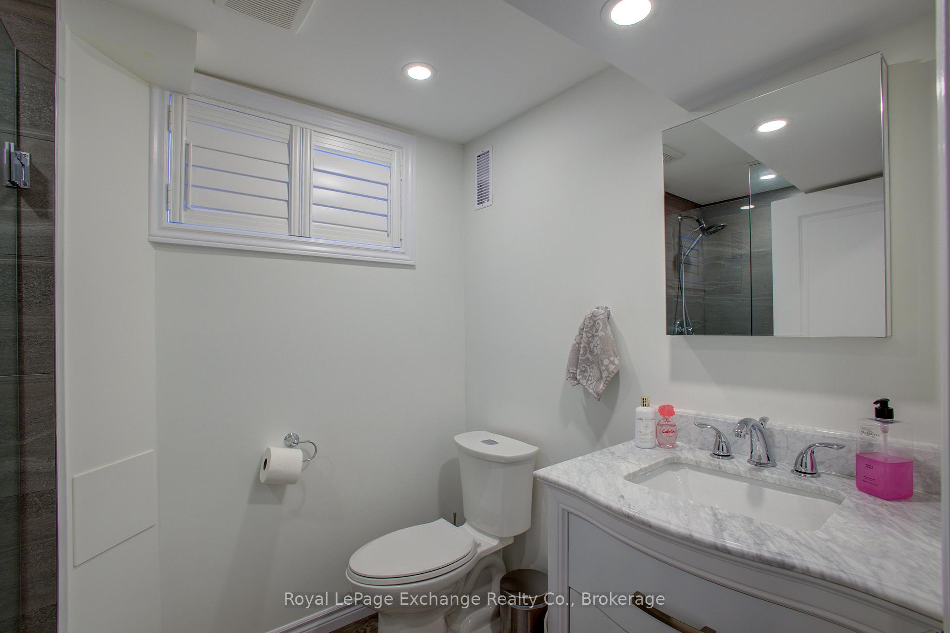 Photo 46 of 9 Orchard Avenue, Hamilton, Dundas — HOMEH