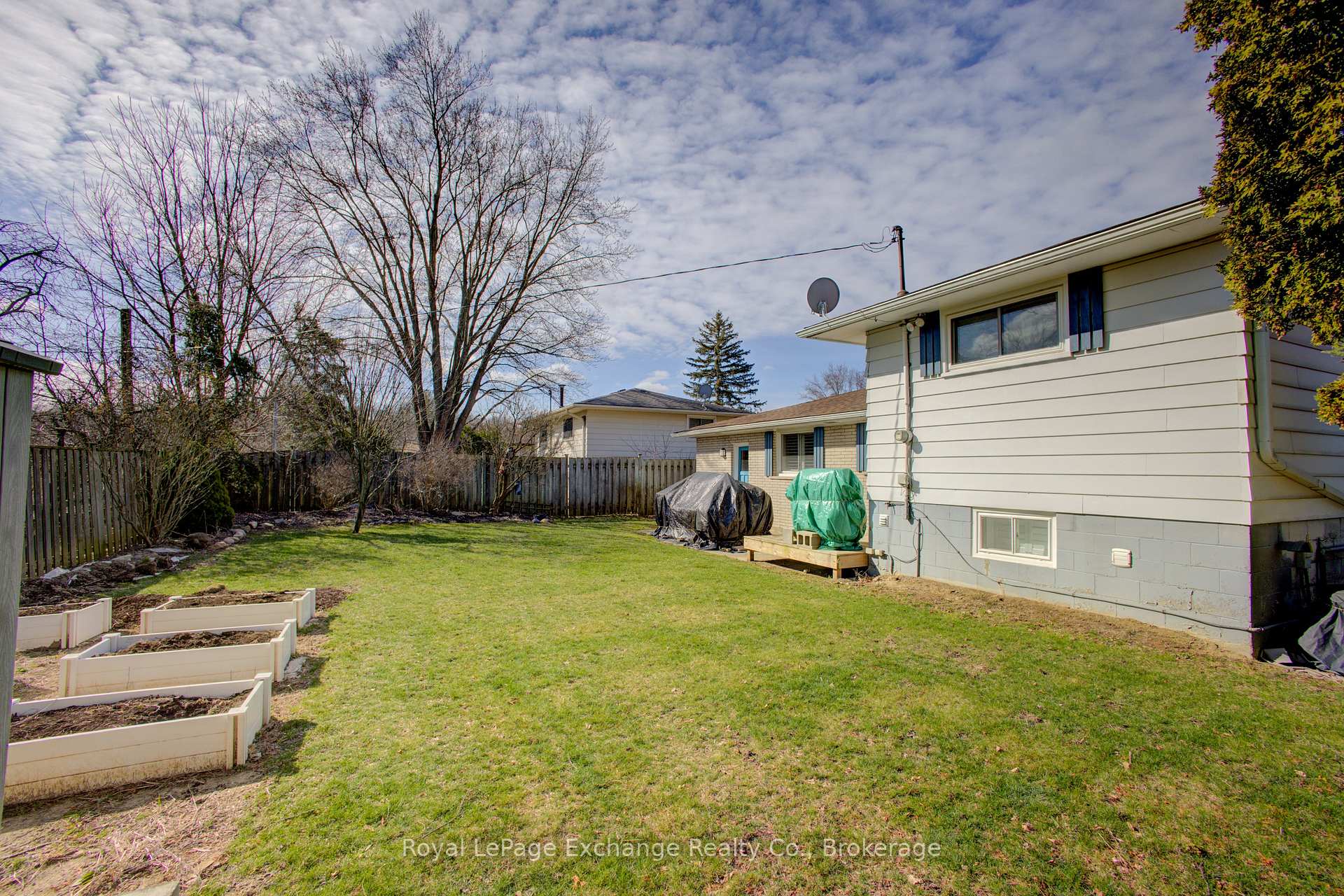 Photo 54 of 9 Orchard Avenue, Hamilton, Dundas — HOMEH