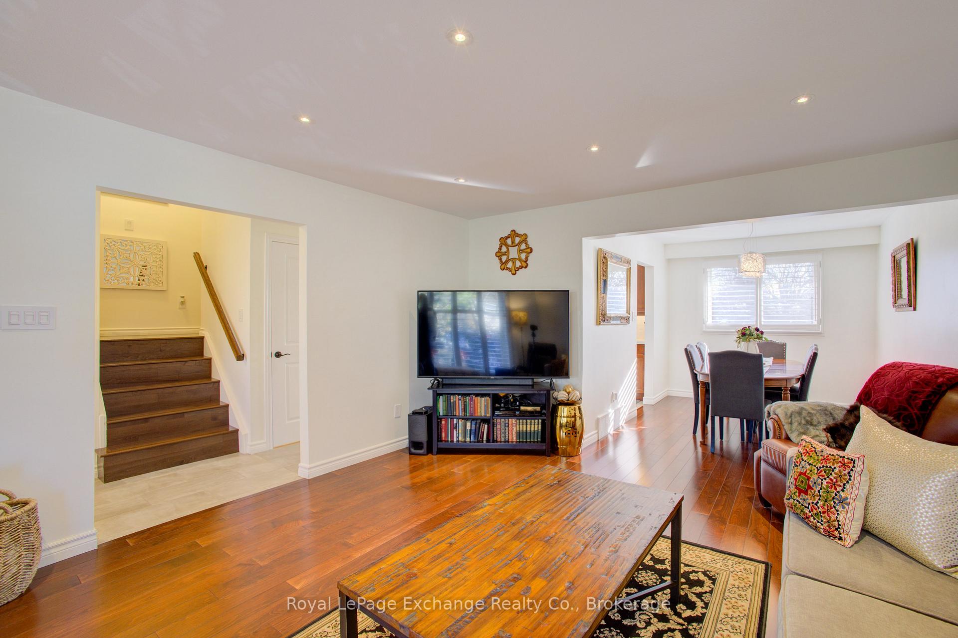 Photo 9 of 9 Orchard Avenue, Hamilton, Dundas — HOMEH