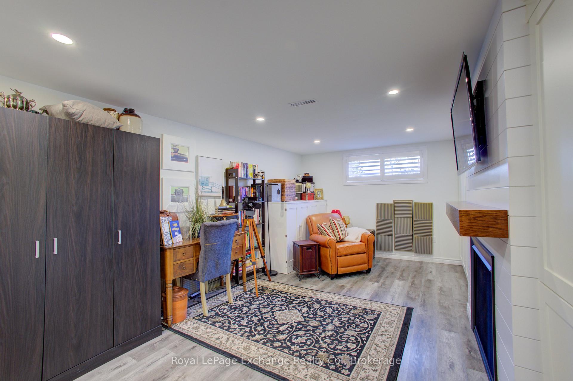 Photo 60 of 9 Orchard Avenue, Hamilton, Dundas — HOMEH