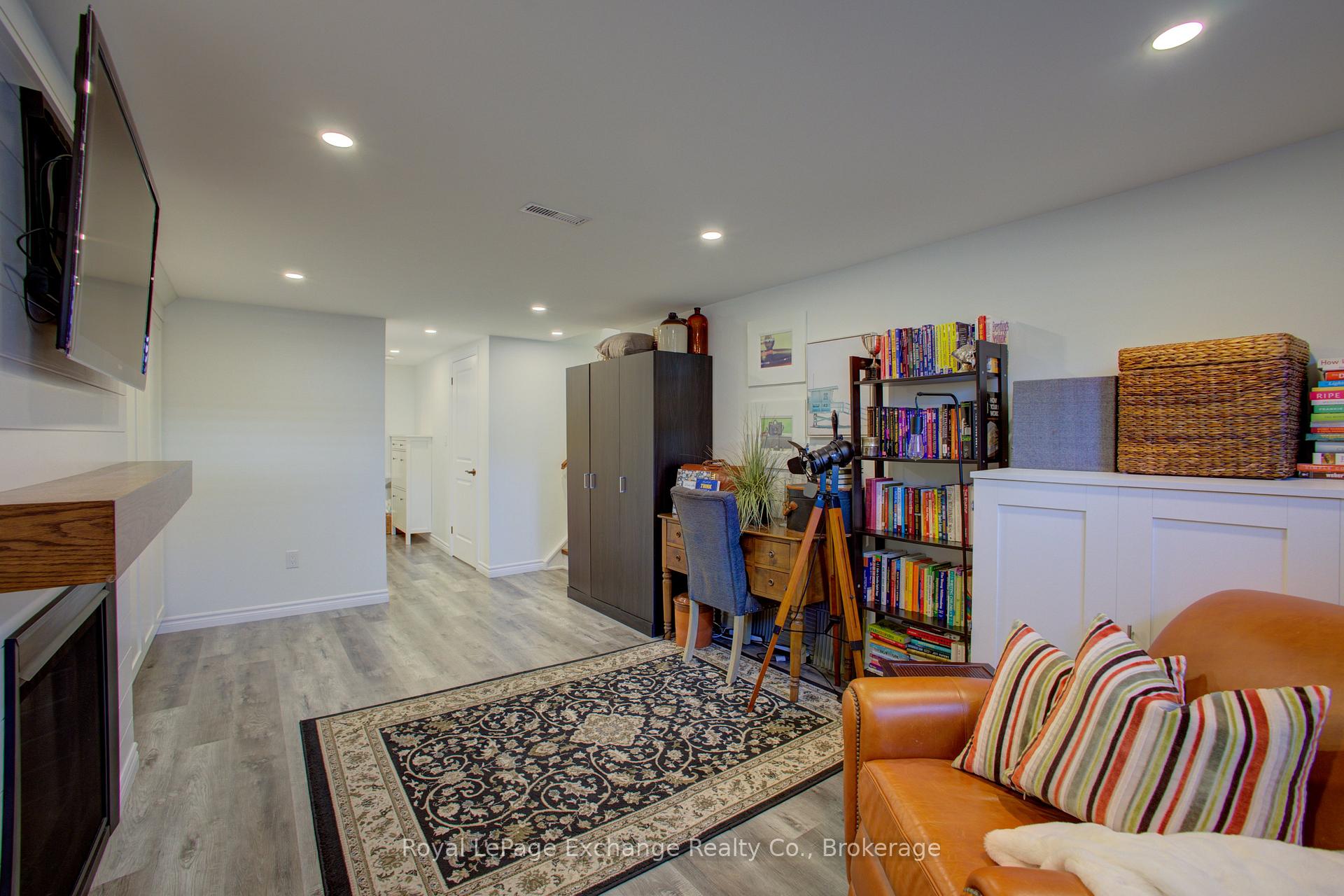 Photo 61 of 9 Orchard Avenue, Hamilton, Dundas — HOMEH