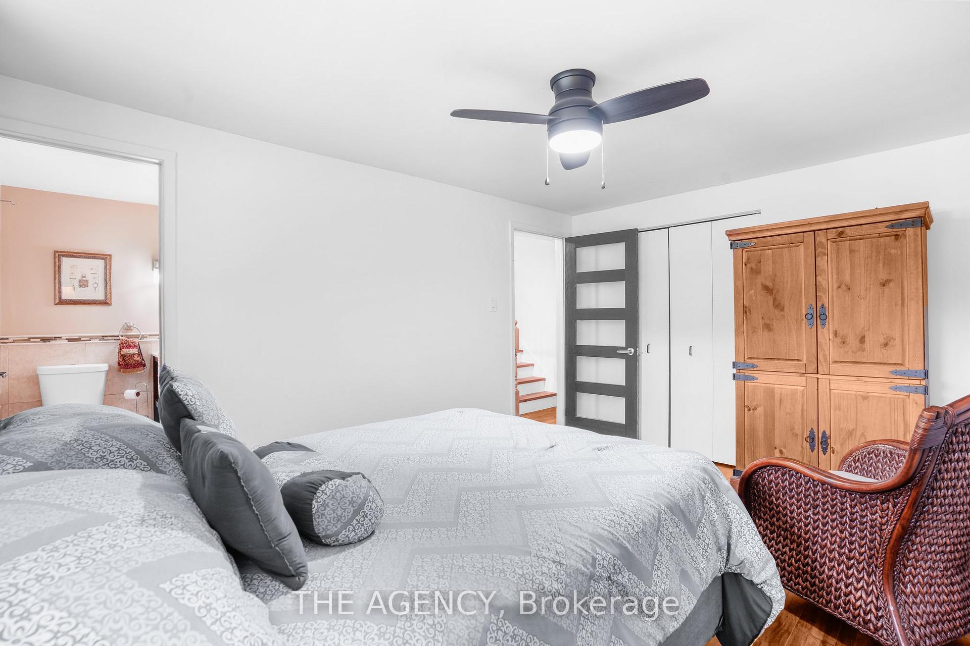 Photo 15 of 2 Green Meadow Way, Hamilton, Dundas — HOMEH