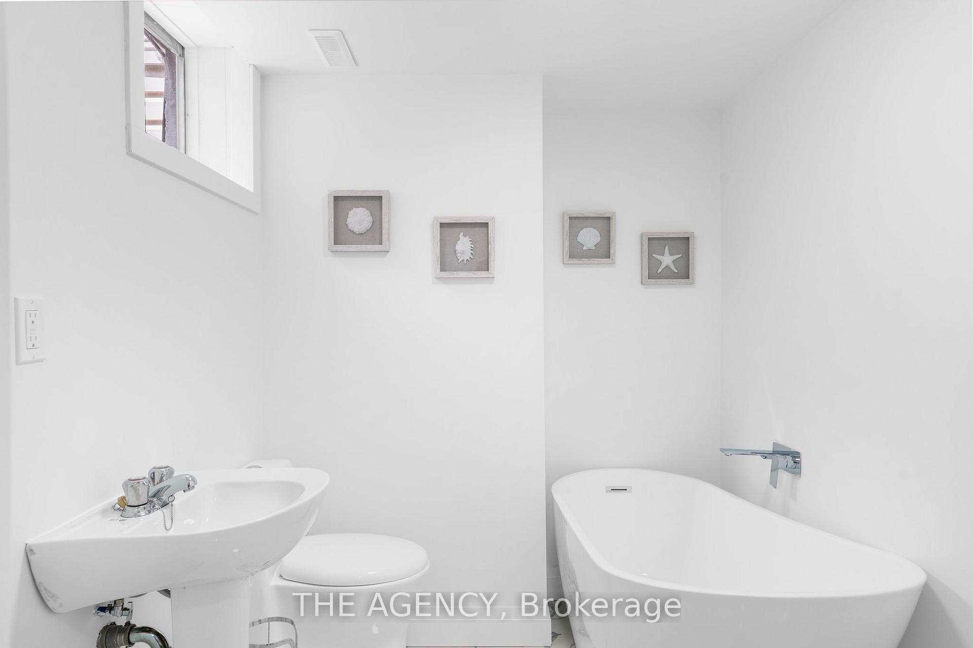 Photo 23 of 2 Green Meadow Way, Hamilton, Dundas — HOMEH