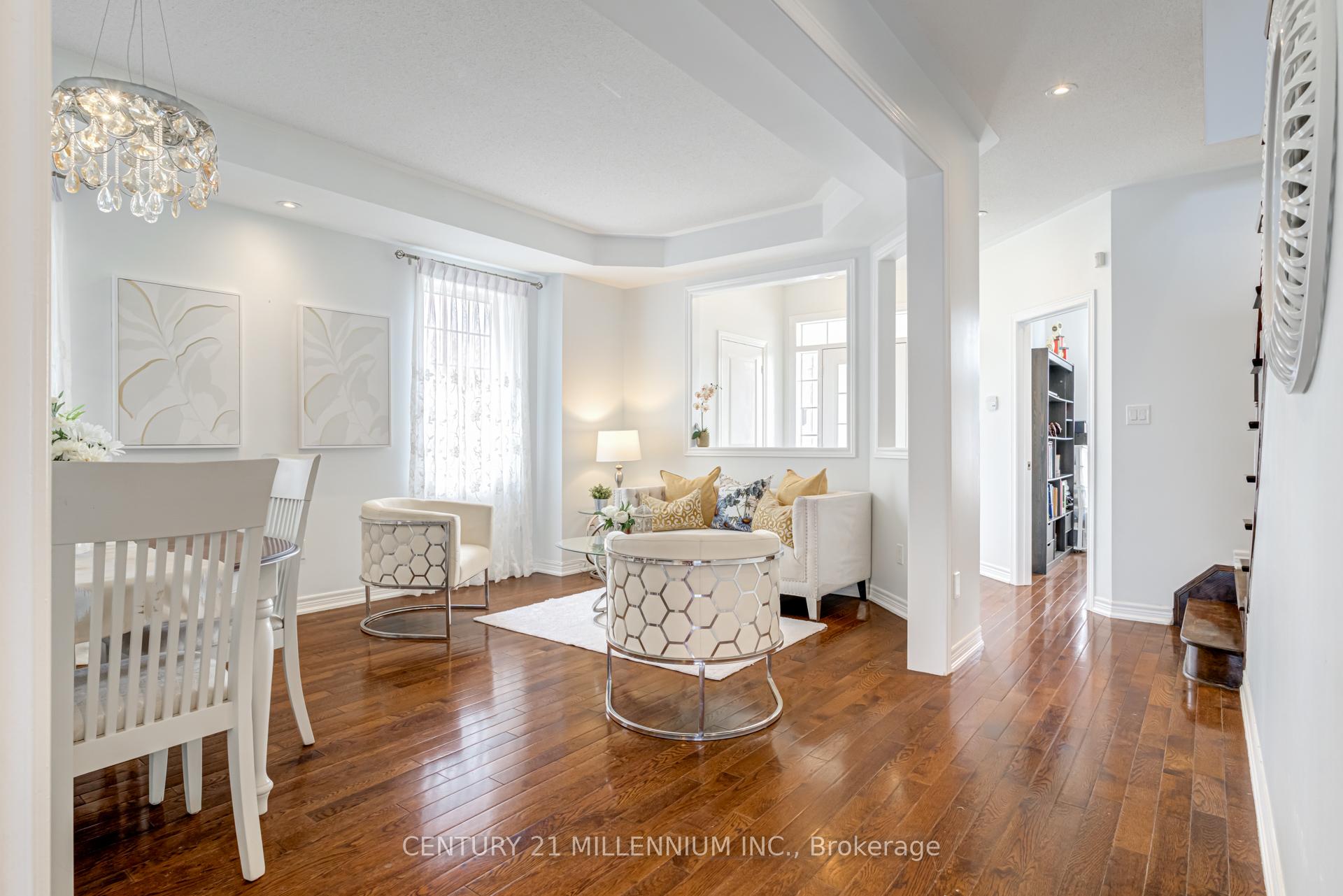 Photo 6 of 110 Dewside Drive, Brampton, Sandringham-Wellington — HOMEH