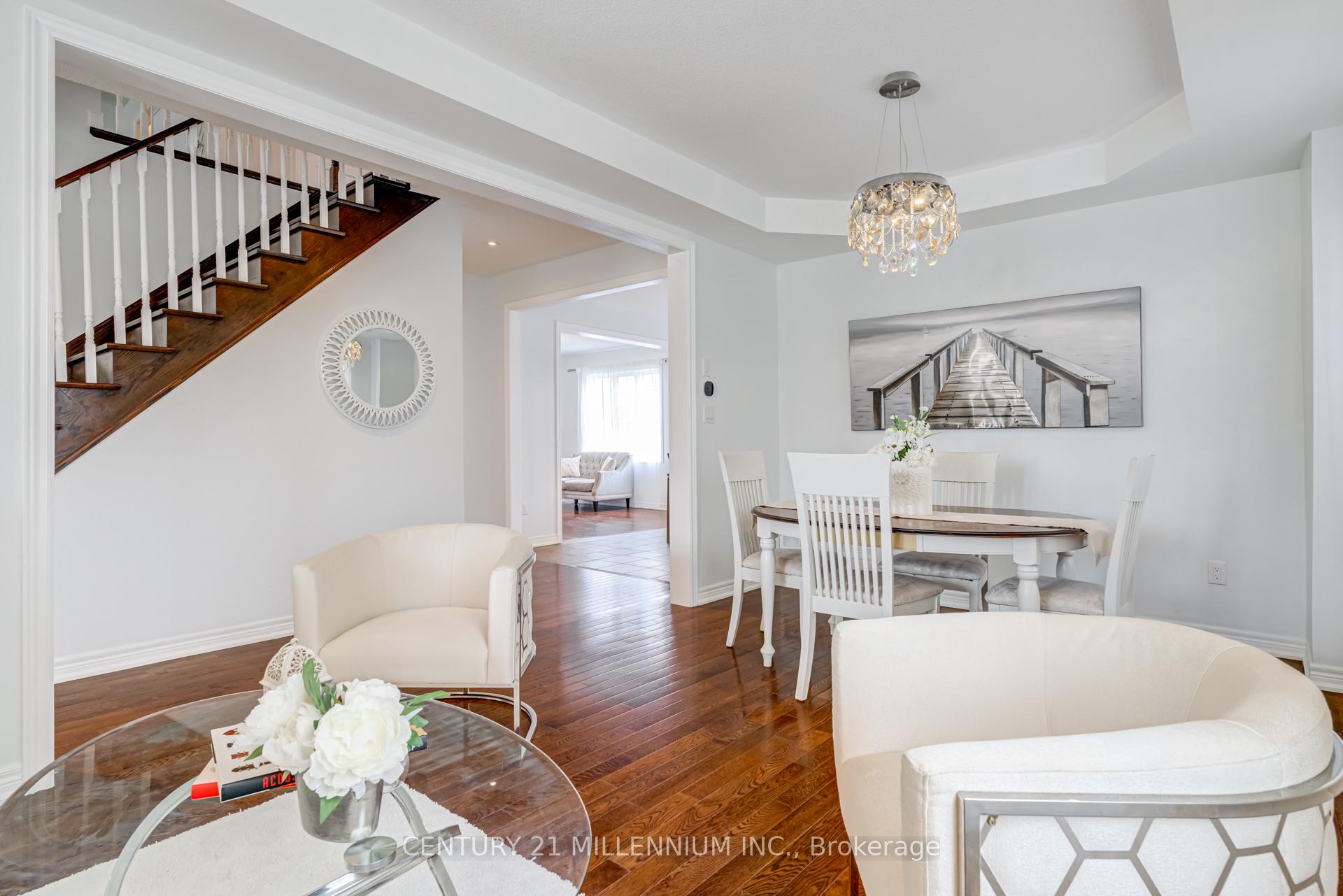 Photo 8 of 110 Dewside Drive, Brampton, Sandringham-Wellington — HOMEH