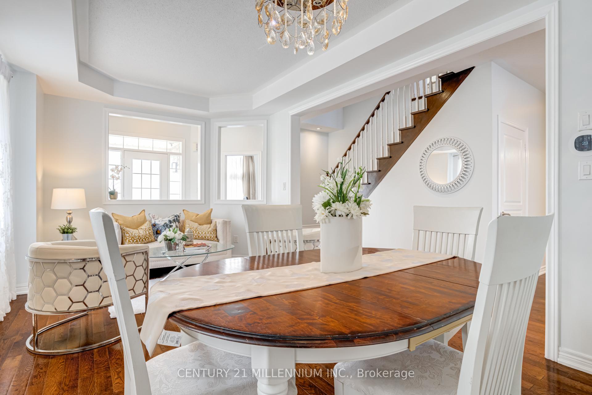 Photo 9 of 110 Dewside Drive, Brampton, Sandringham-Wellington — HOMEH