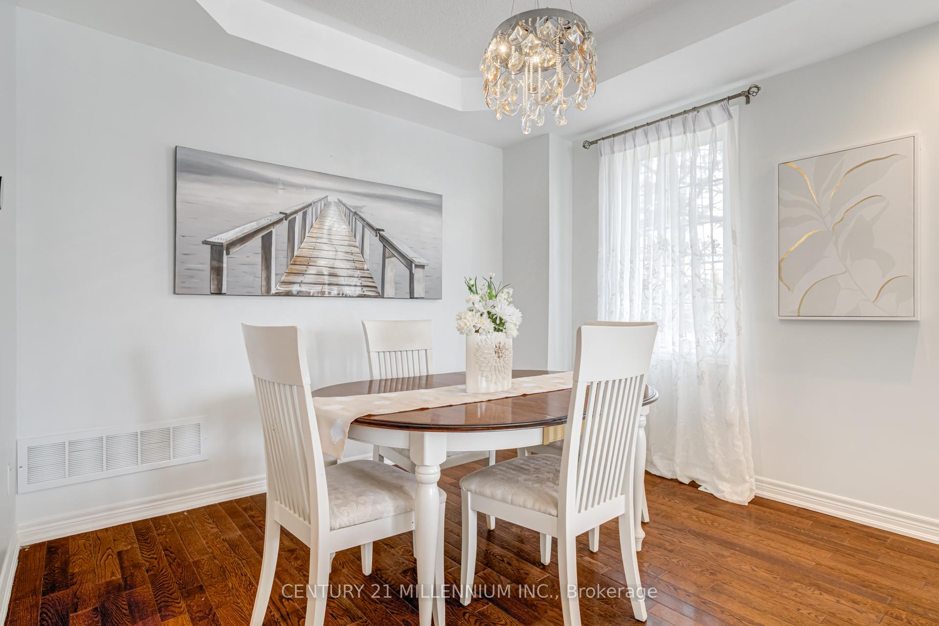 Photo 10 of 110 Dewside Drive, Brampton, Sandringham-Wellington — HOMEH