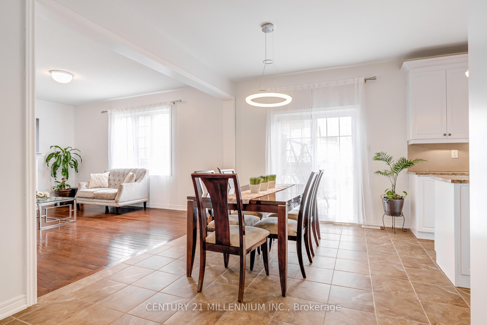 Photo 18 of 110 Dewside Drive, Brampton, Sandringham-Wellington — HOMEH