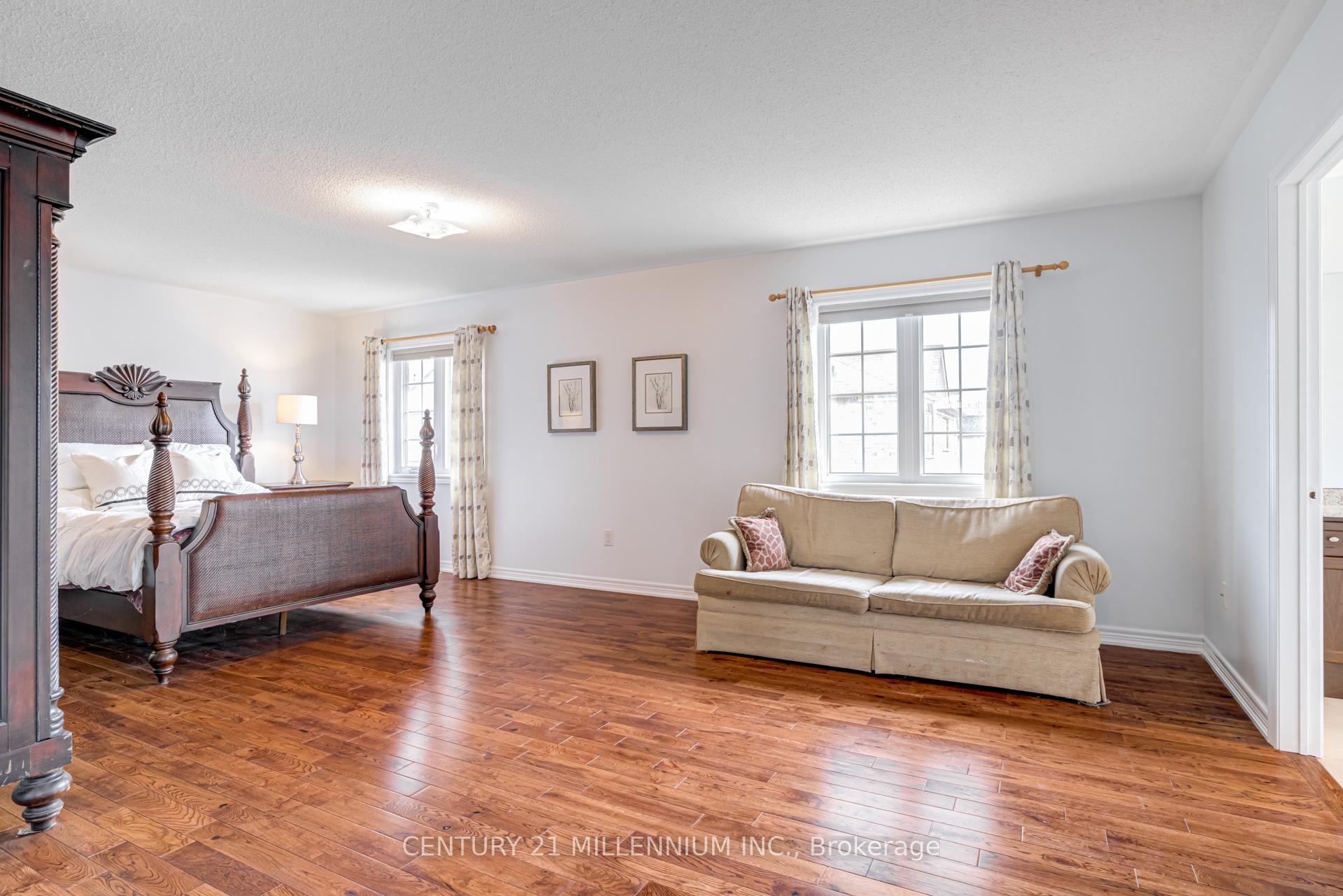 Photo 20 of 110 Dewside Drive, Brampton, Sandringham-Wellington — HOMEH