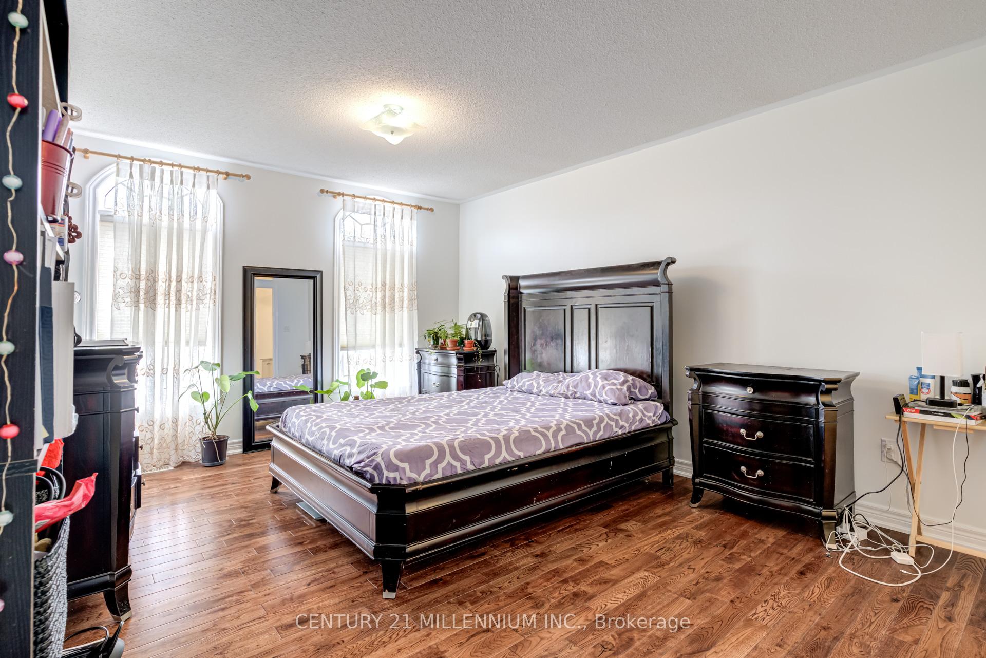 Photo 25 of 110 Dewside Drive, Brampton, Sandringham-Wellington — HOMEH