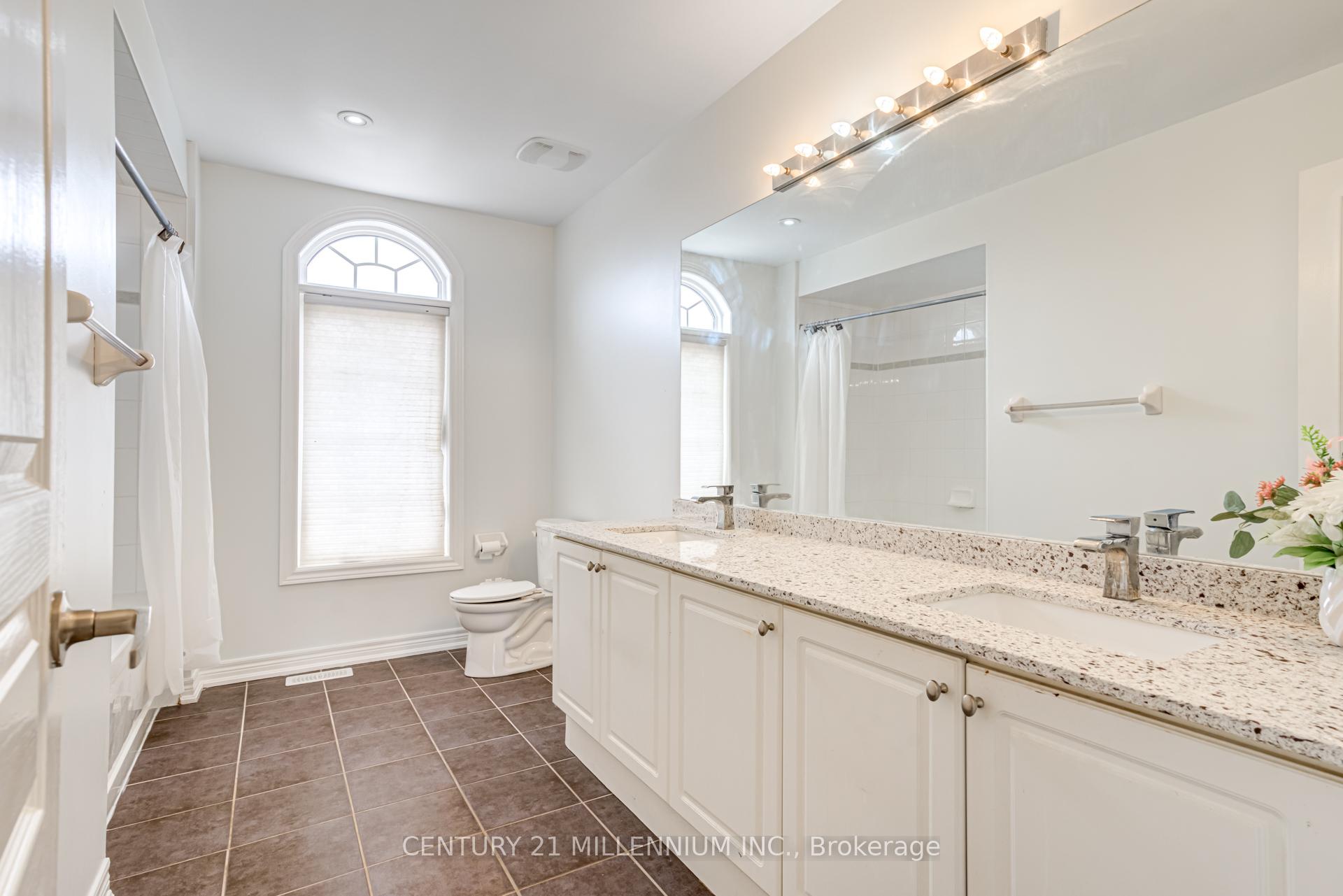 Photo 27 of 110 Dewside Drive, Brampton, Sandringham-Wellington — HOMEH