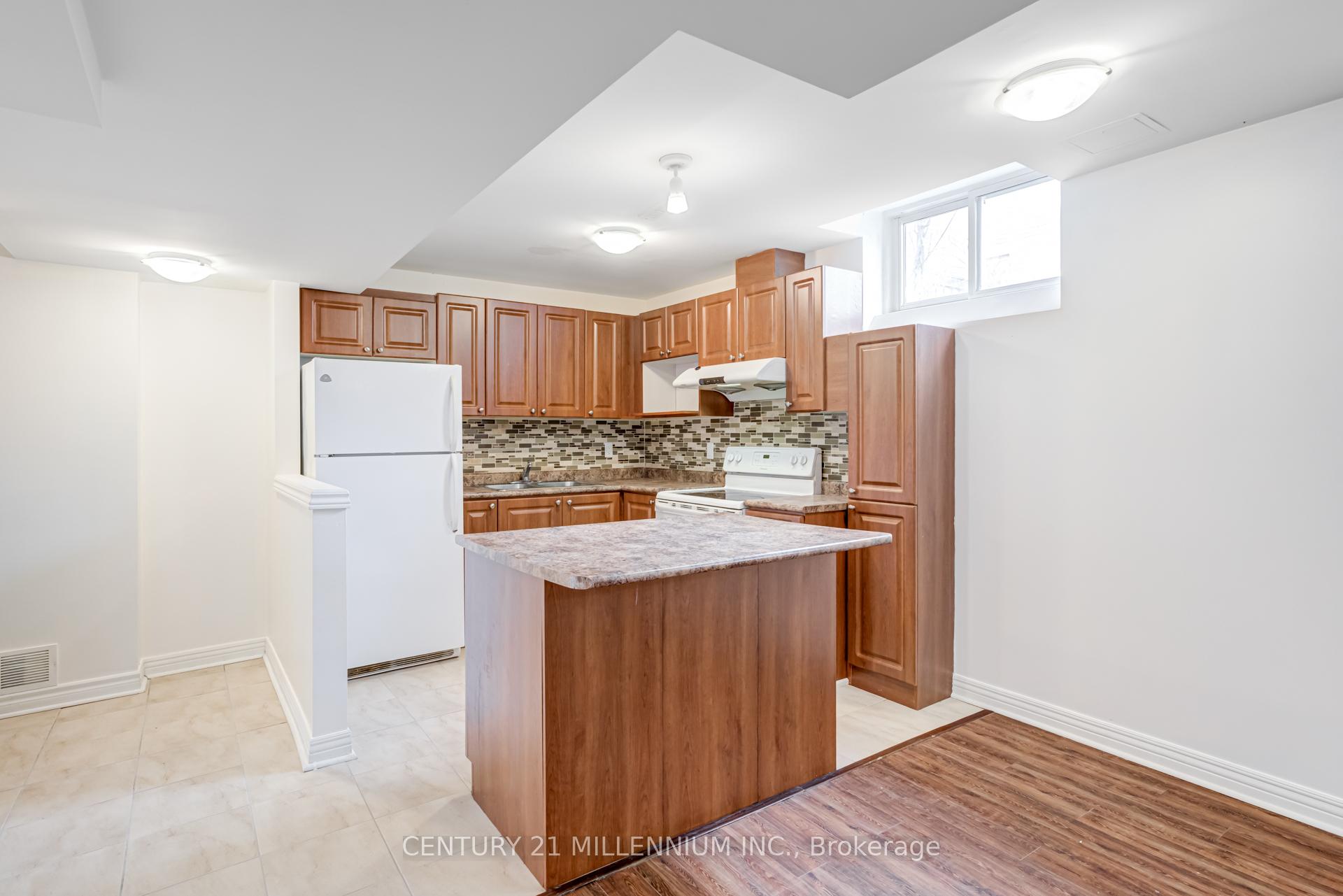 Photo 28 of 110 Dewside Drive, Brampton, Sandringham-Wellington — HOMEH