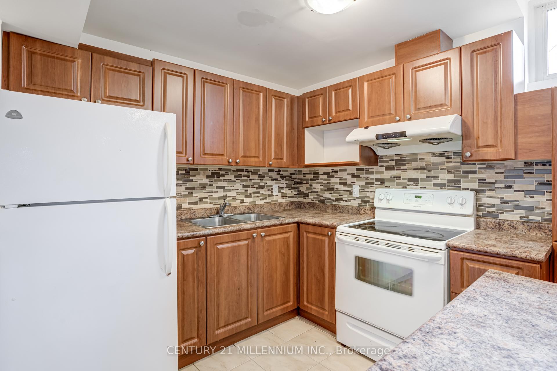 Photo 29 of 110 Dewside Drive, Brampton, Sandringham-Wellington — HOMEH