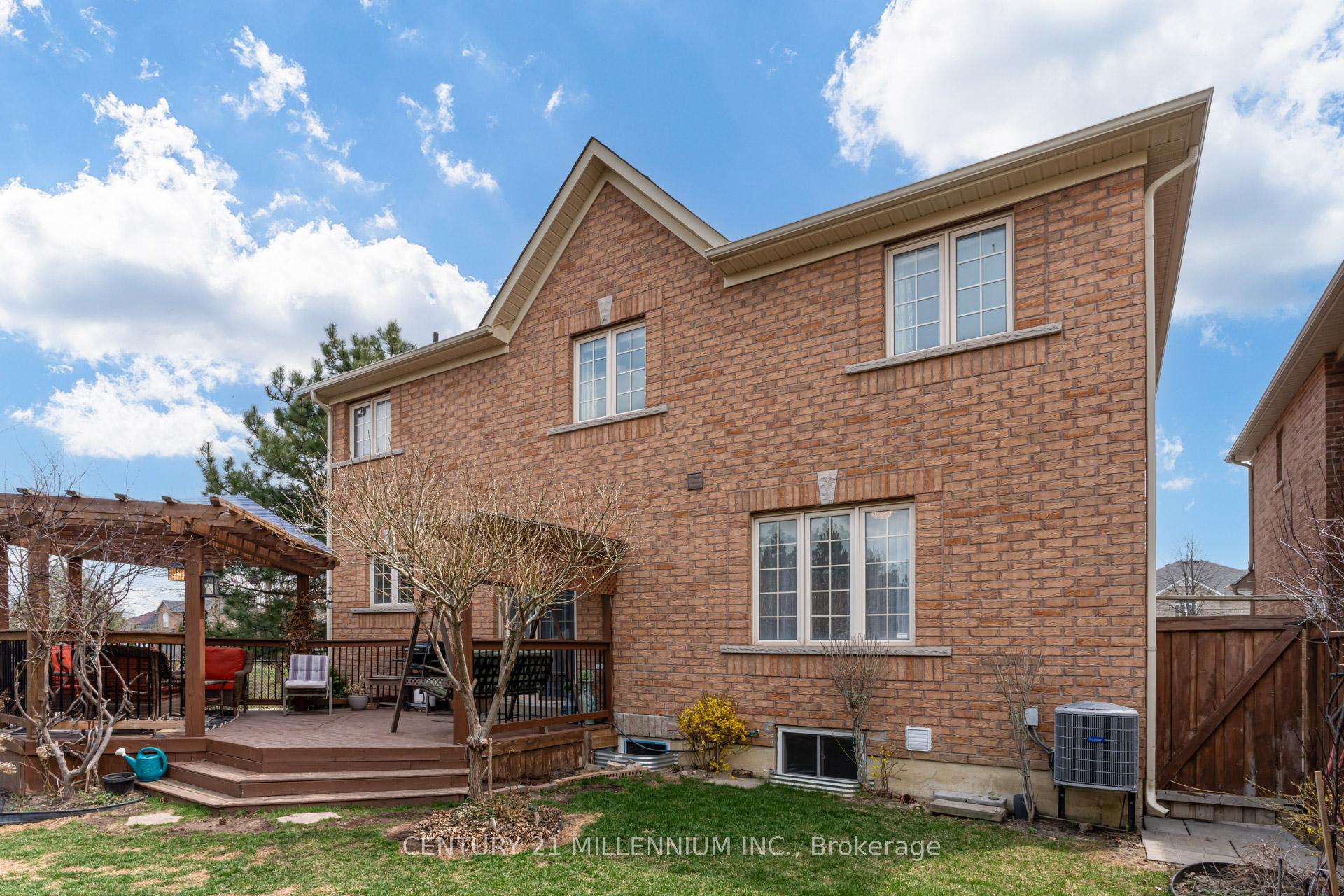 Photo 36 of 110 Dewside Drive, Brampton, Sandringham-Wellington — HOMEH