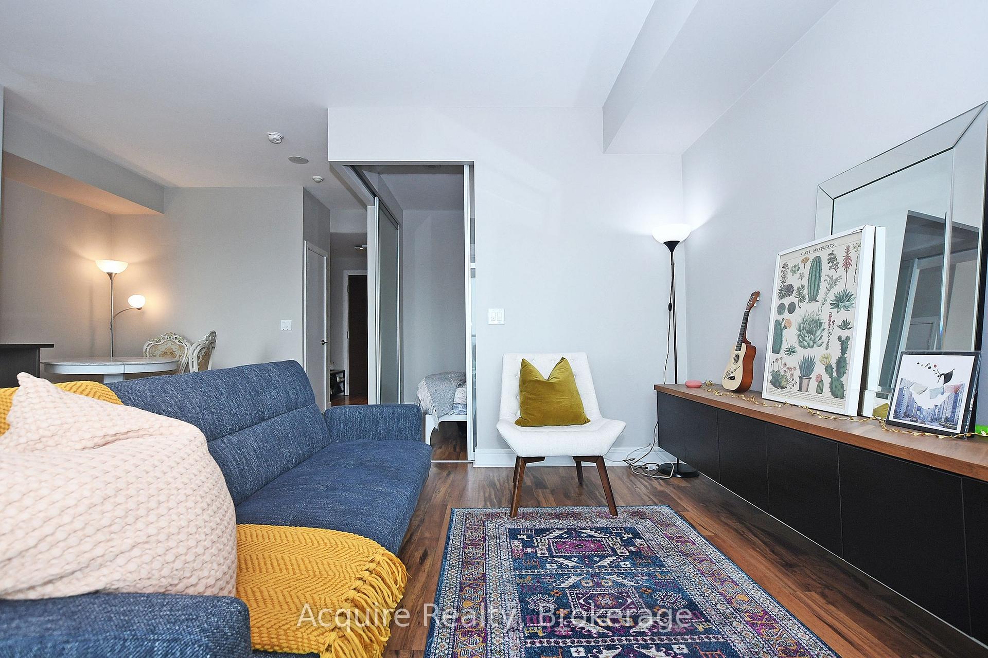 Photo 5 of Unit LPH09, 35 Brian Peck Crescent, Toronto, Thorncliffe Park — HOMEH
