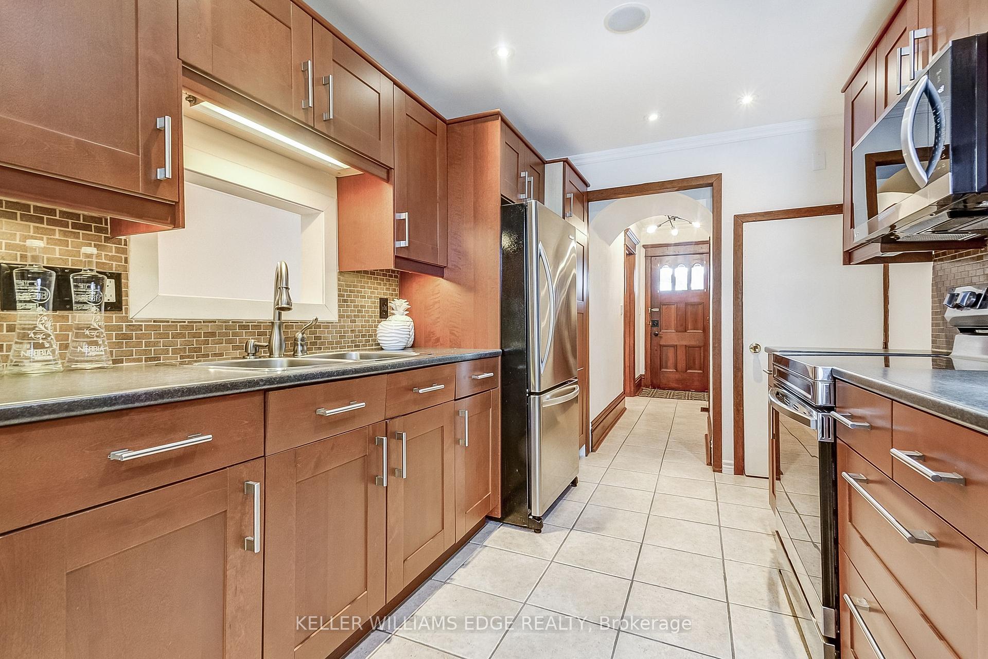 Photo 12 of 29 East 21st Street, Hamilton, Eastmount — HOMEH