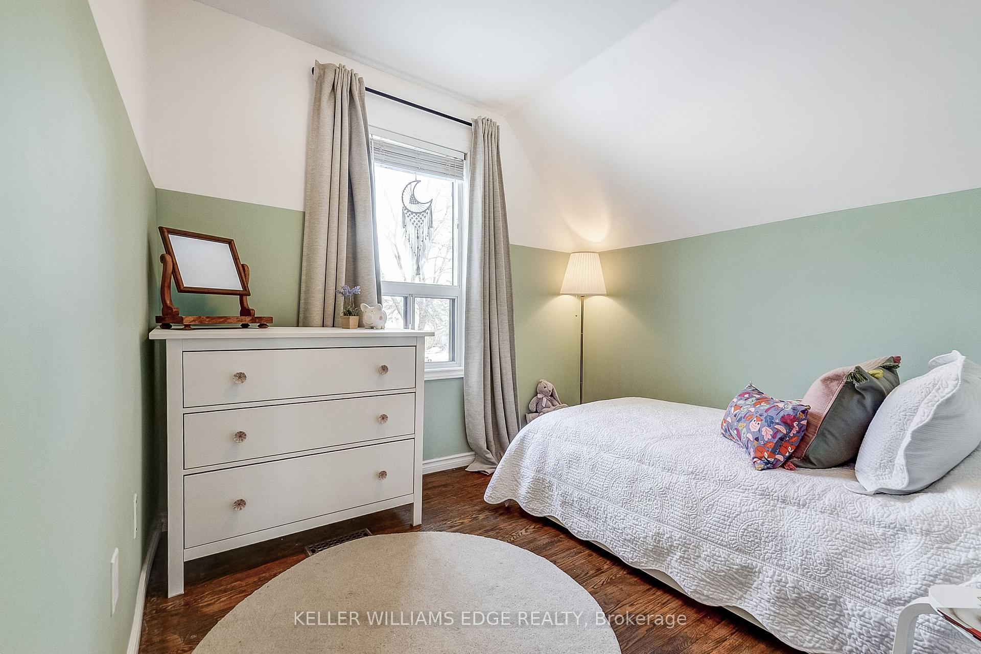 Photo 23 of 29 East 21st Street, Hamilton, Eastmount — HOMEH
