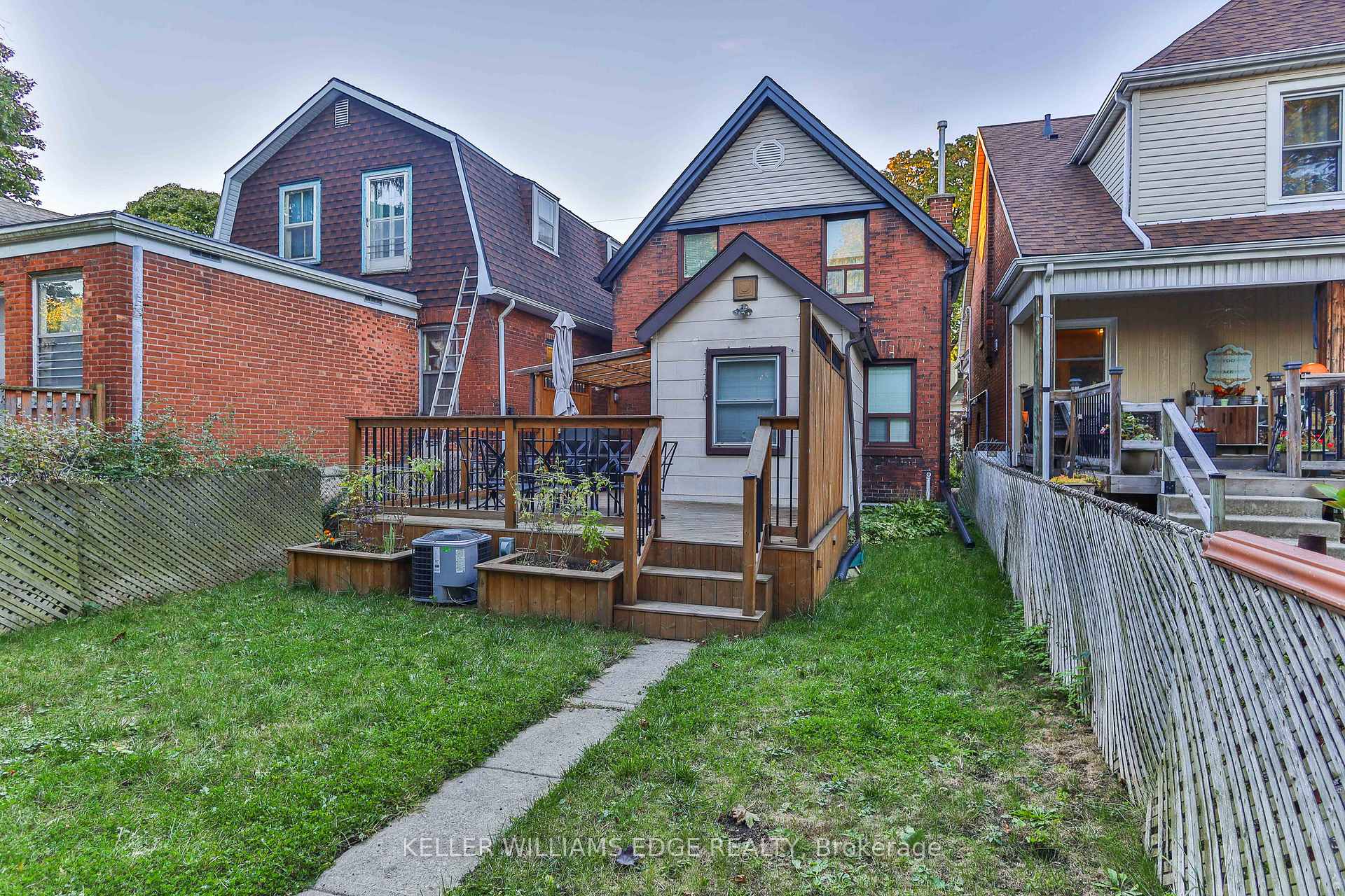 Photo 25 of 29 East 21st Street, Hamilton, Eastmount — HOMEH