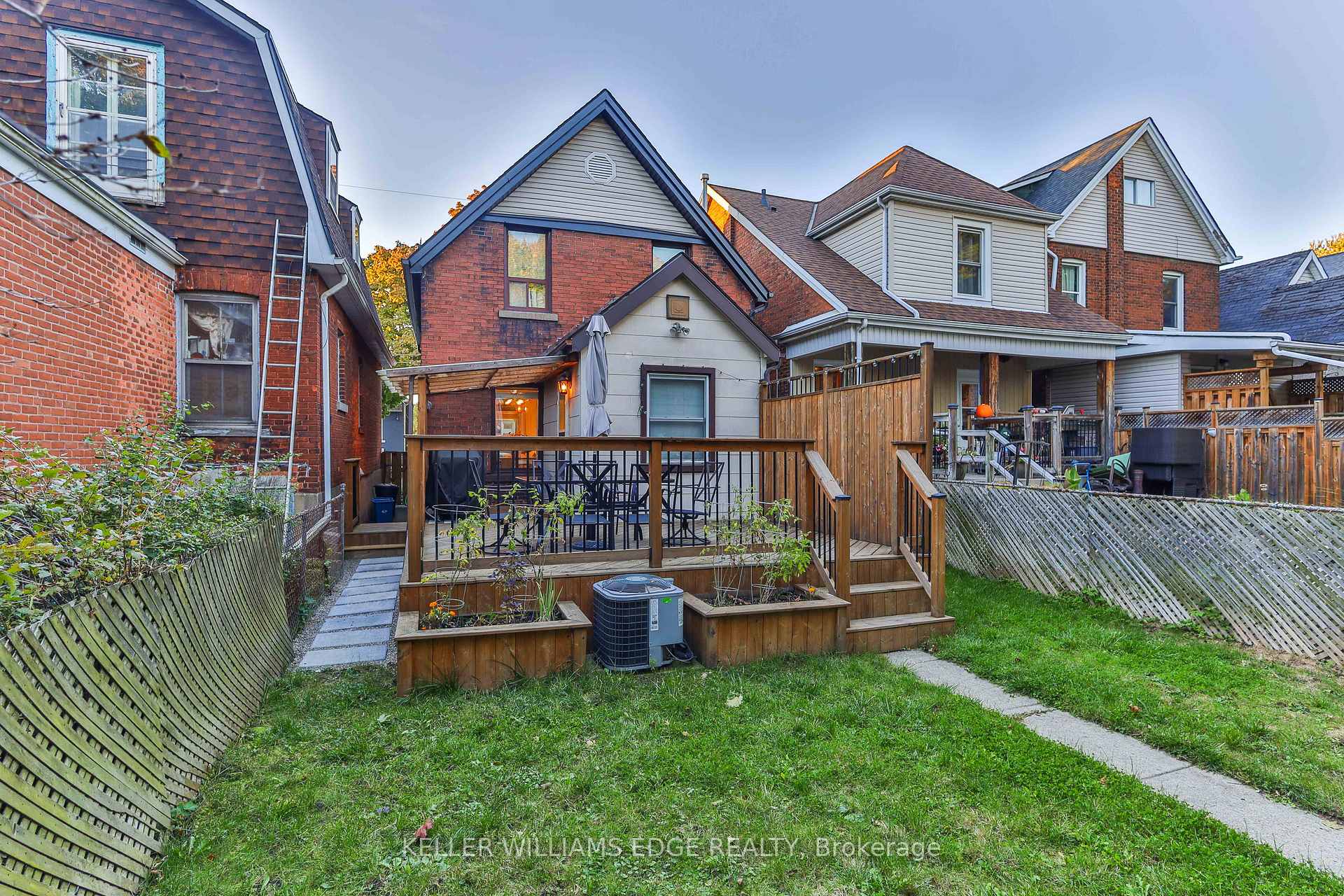 Photo 26 of 29 East 21st Street, Hamilton, Eastmount — HOMEH
