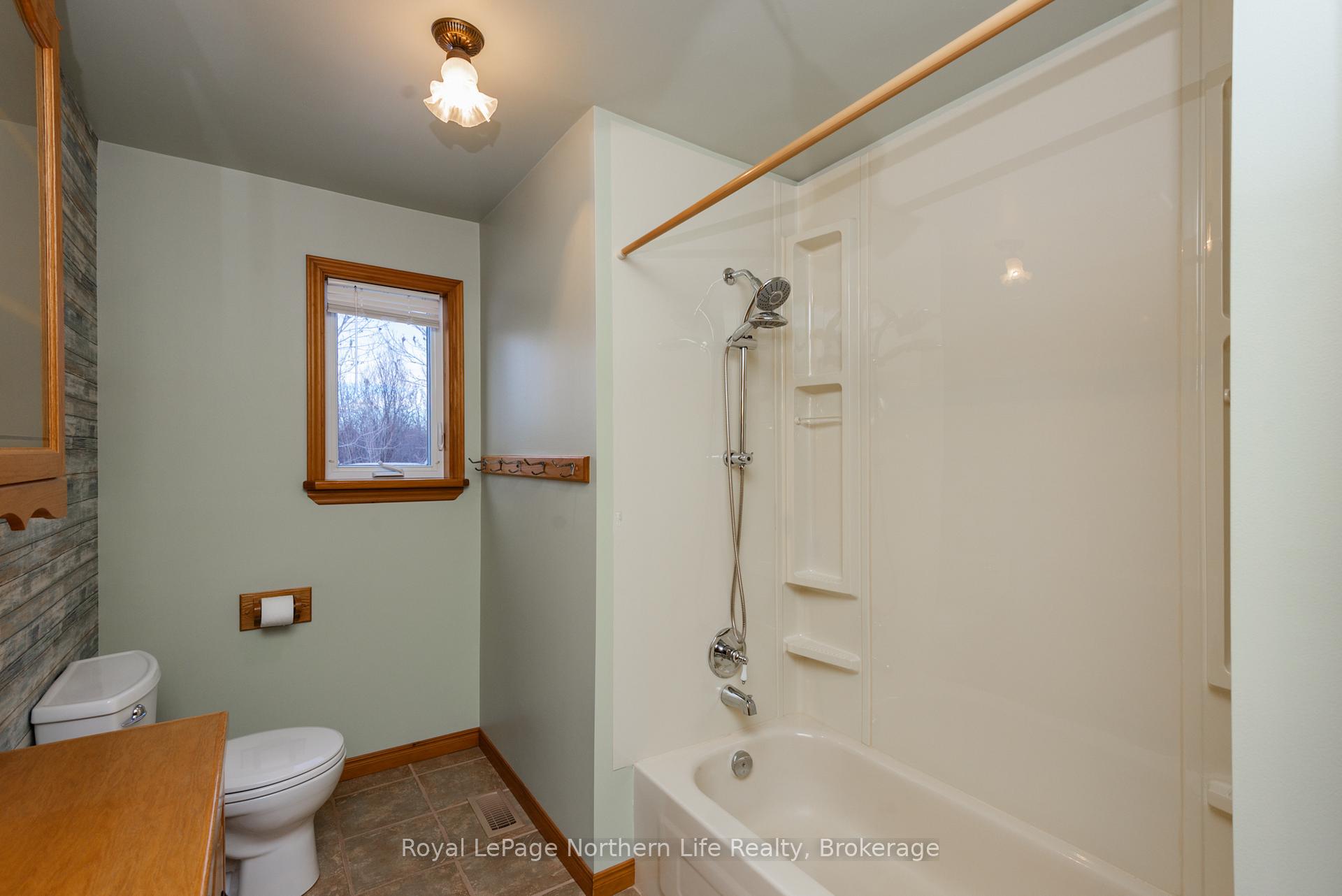 Photo 20 of 1707 Highway 654, Callander — HOMEH