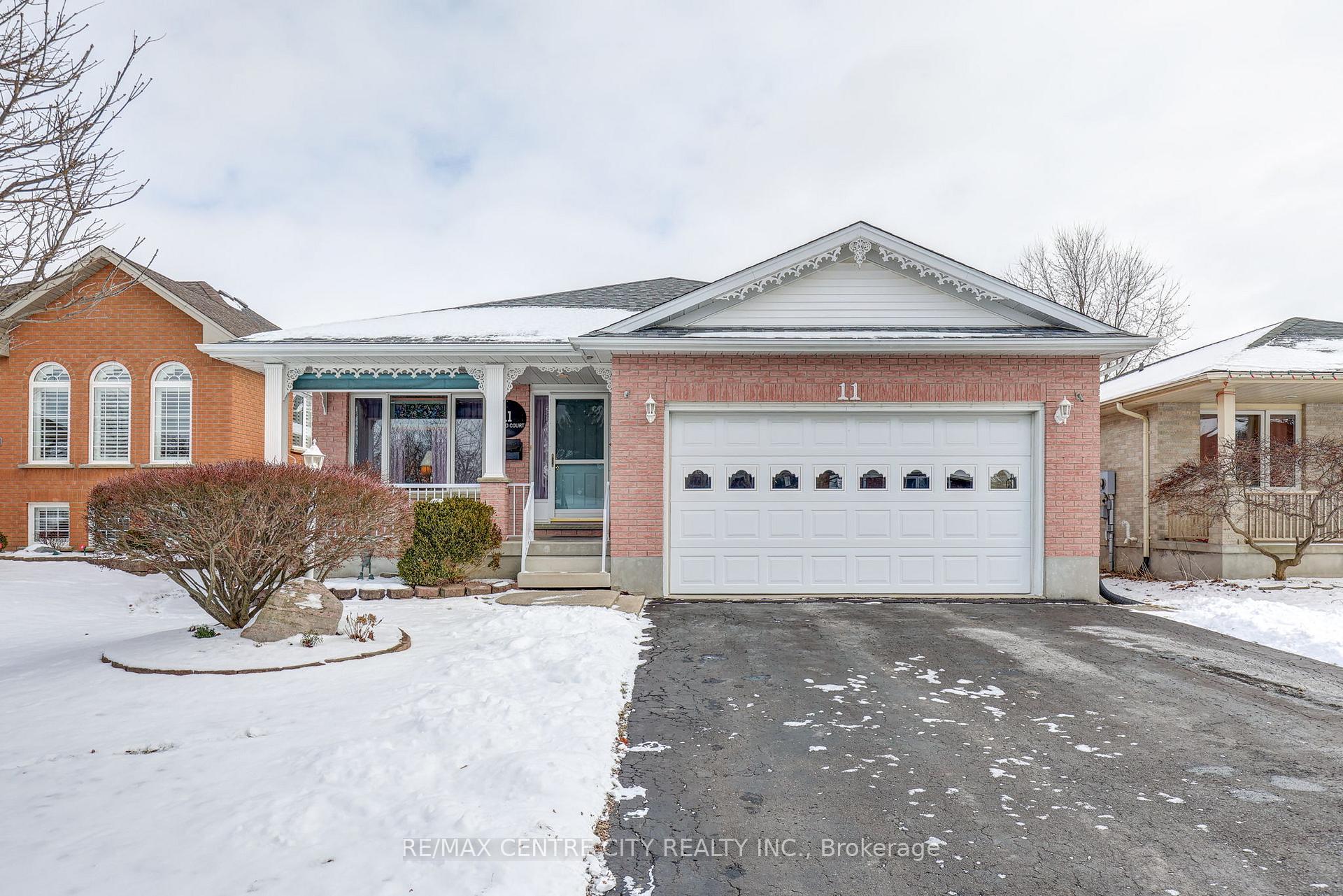 Photo 1 of 11 Lyford Court, St. Thomas — HOMEH
