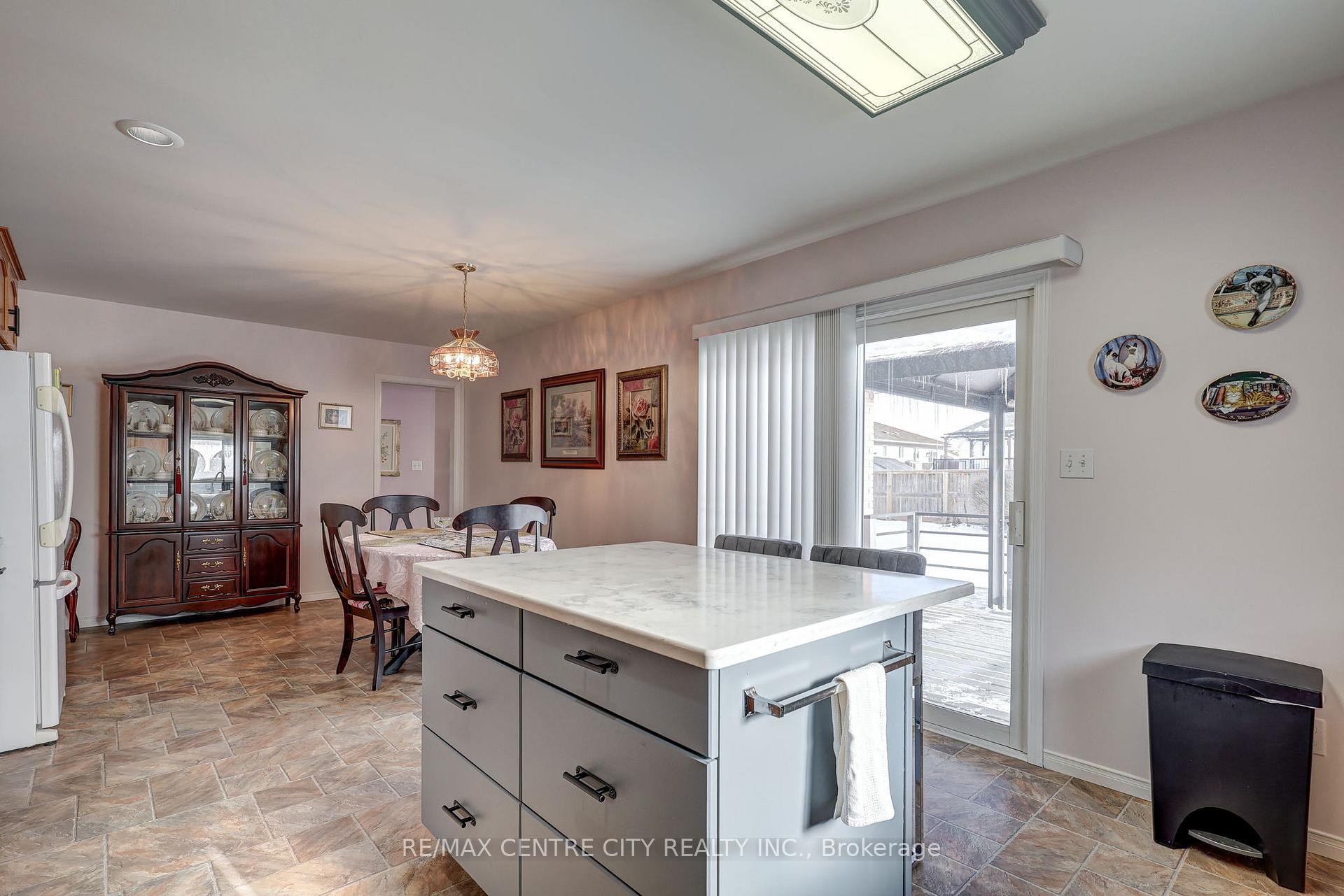Photo 19 of 11 Lyford Court, St. Thomas — HOMEH