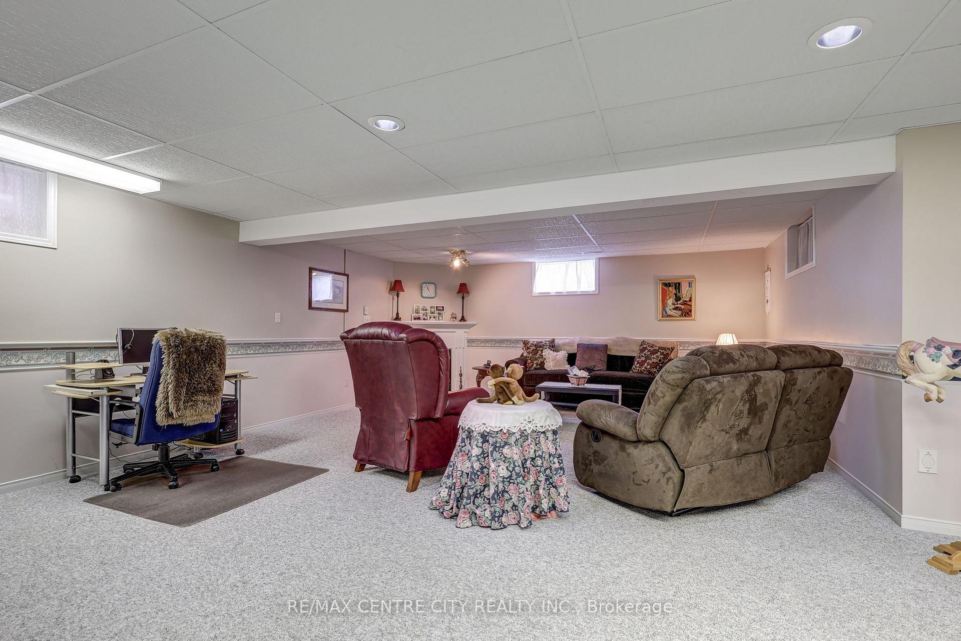 Photo 37 of 11 Lyford Court, St. Thomas — HOMEH