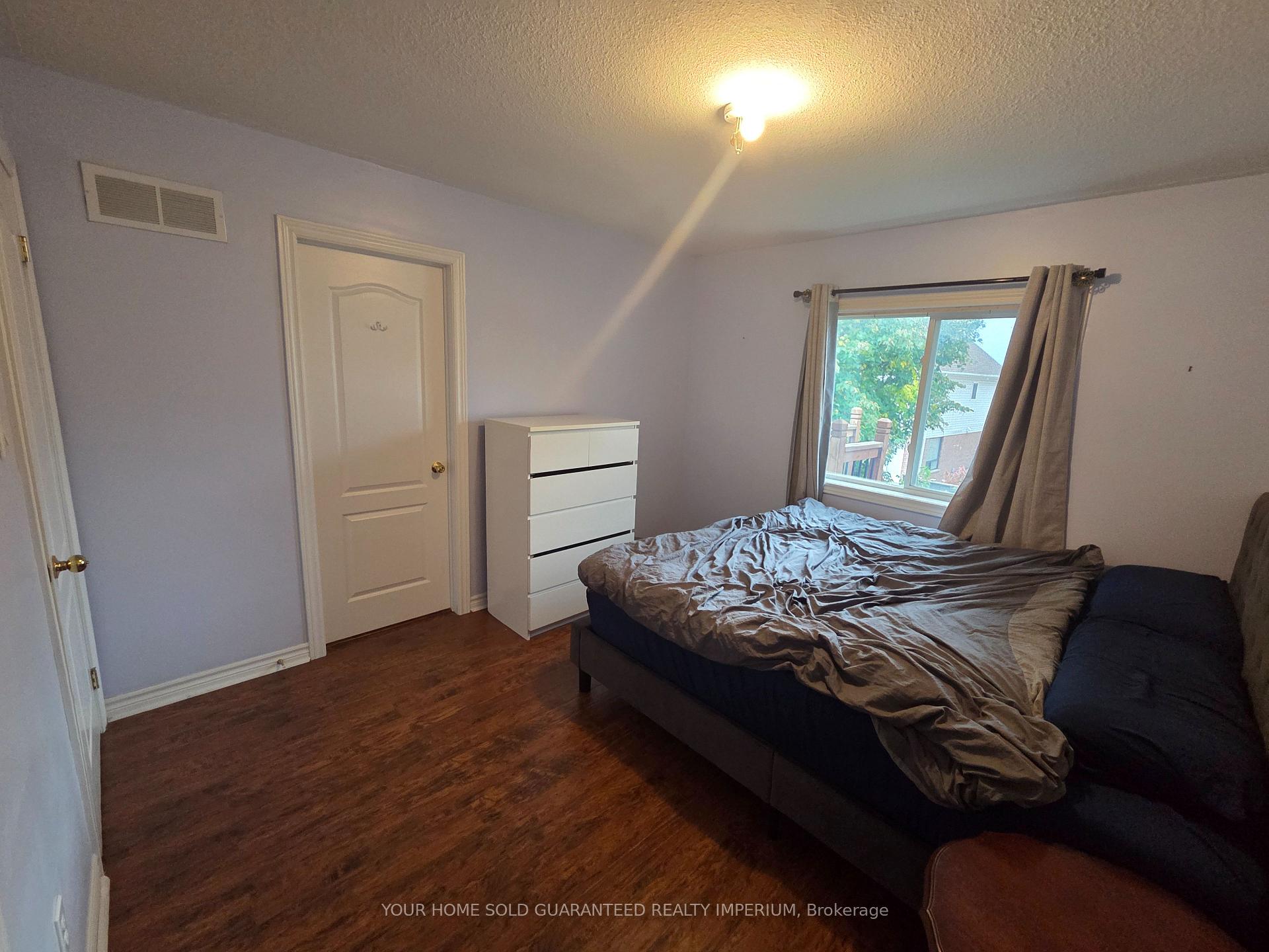 Photo 12 of 52 Fenning Drive, Clarington, Courtice — HOMEH